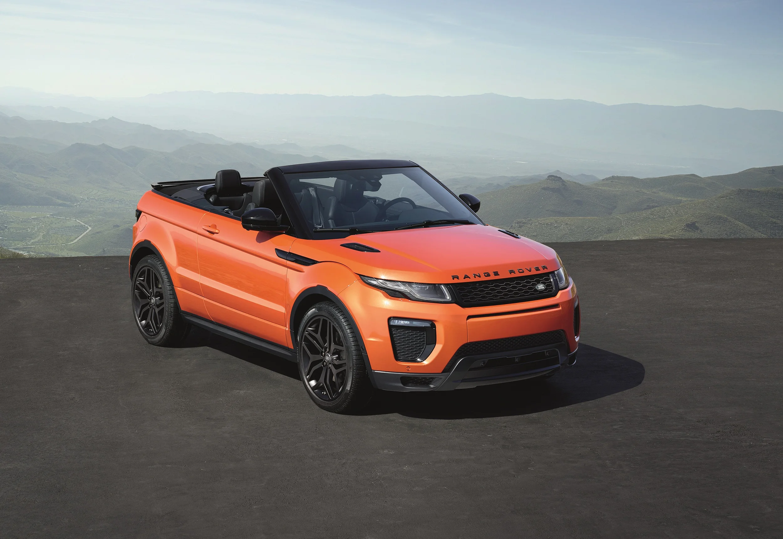 Range Rover Evoque Convertible revealed
