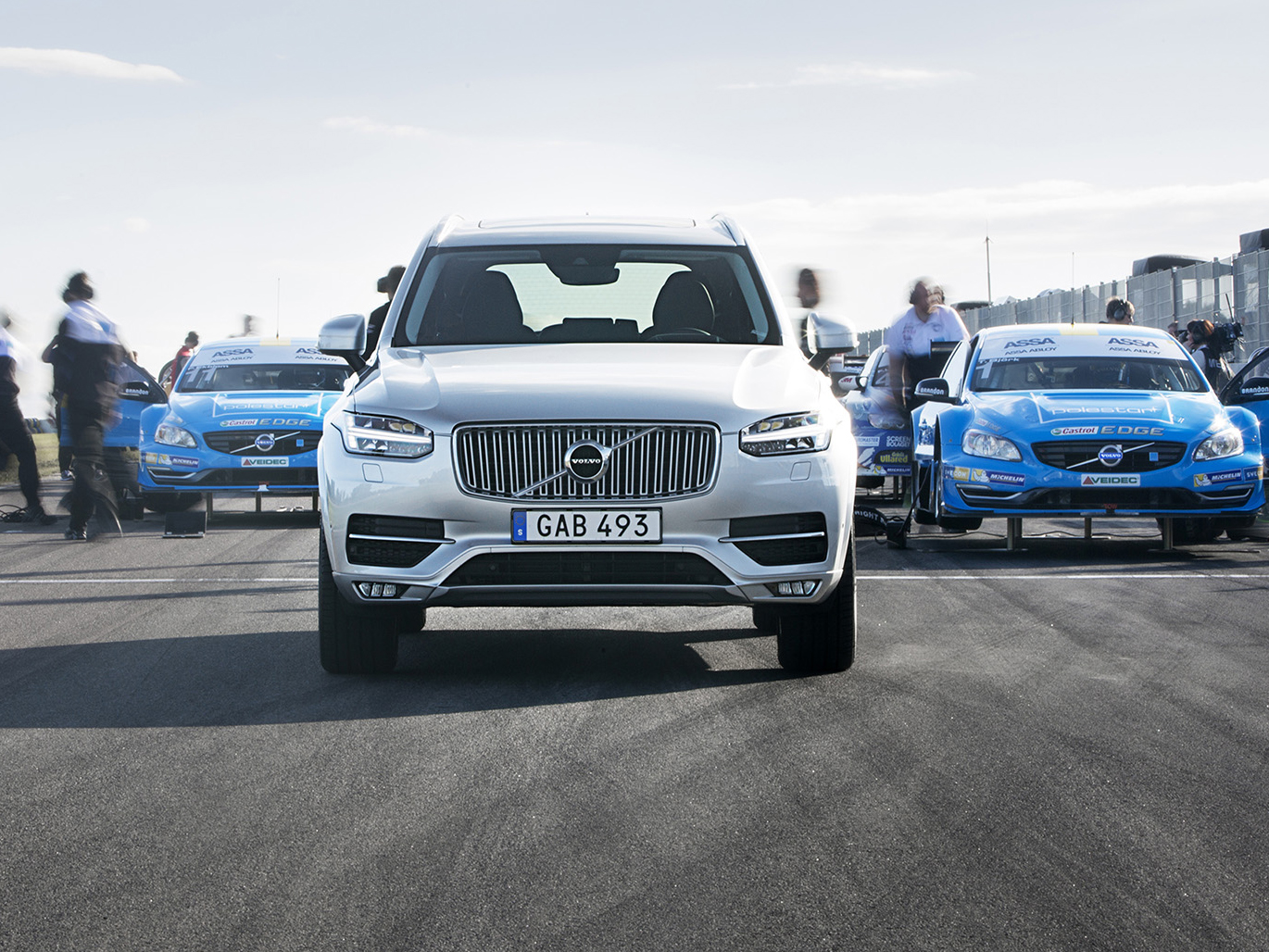 Volvo adds XC90 performance upgrades