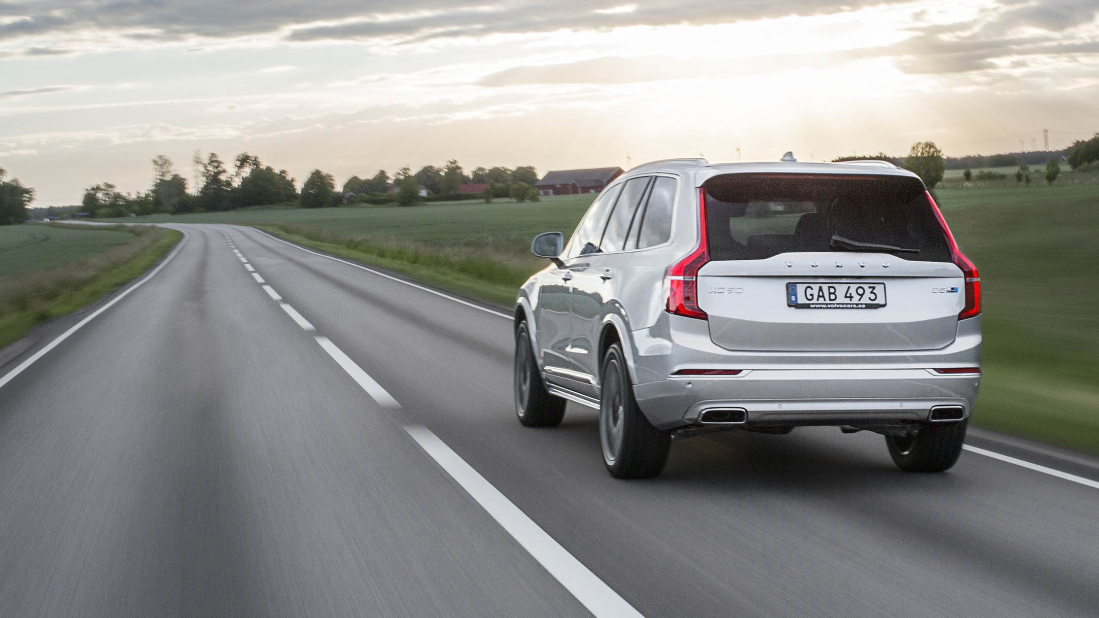 Volvo adds XC90 performance upgrades