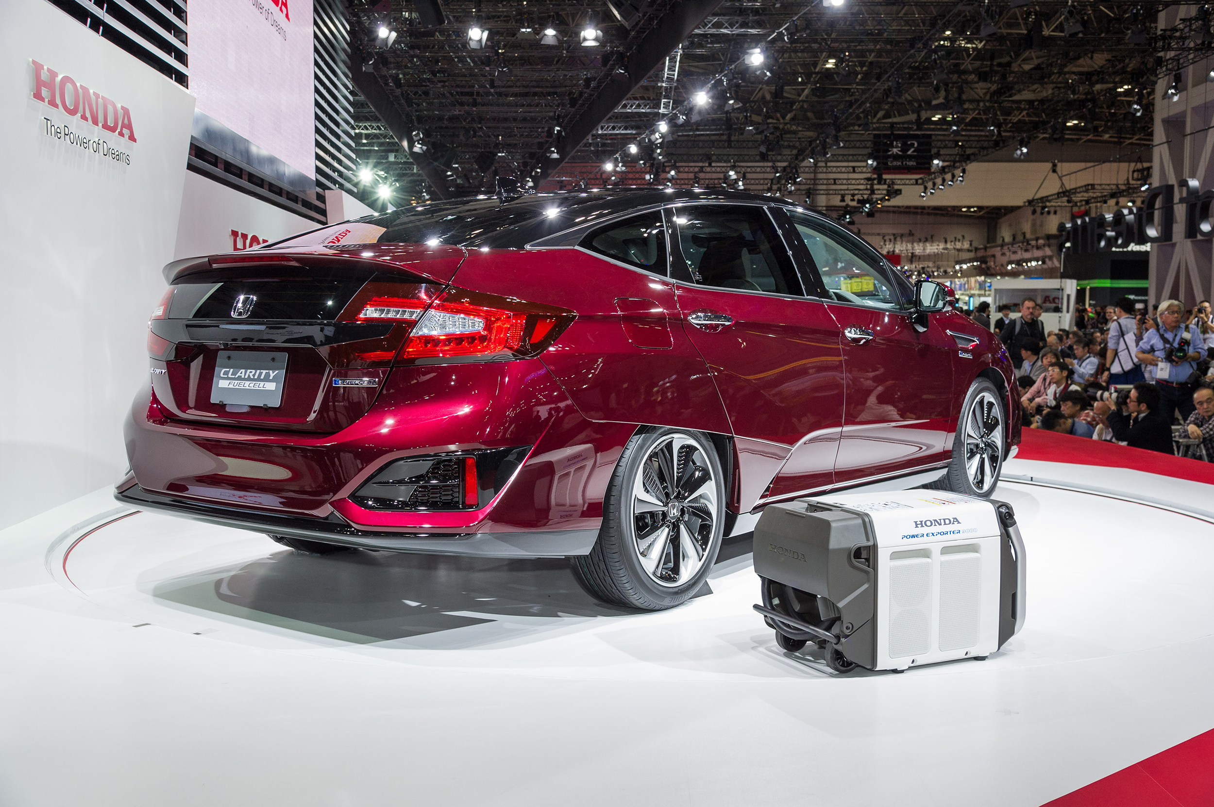 Honda reveals new Clarity FCV