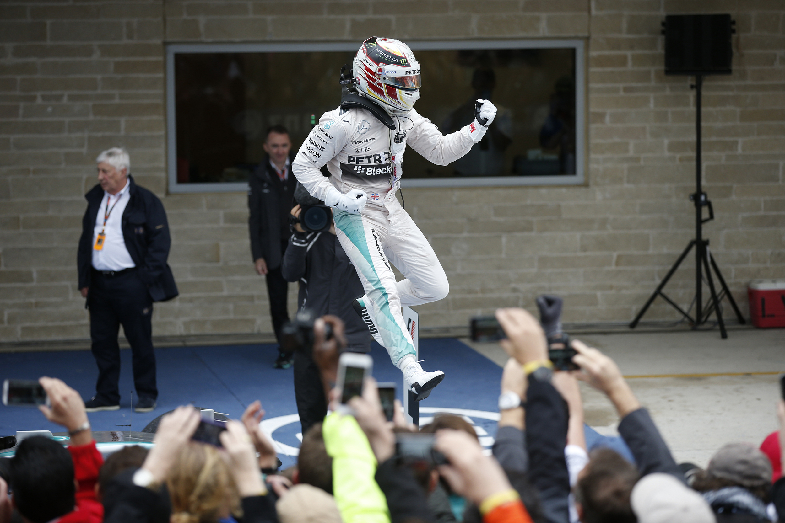 Lewis Hamilton wins third F1 World Championship