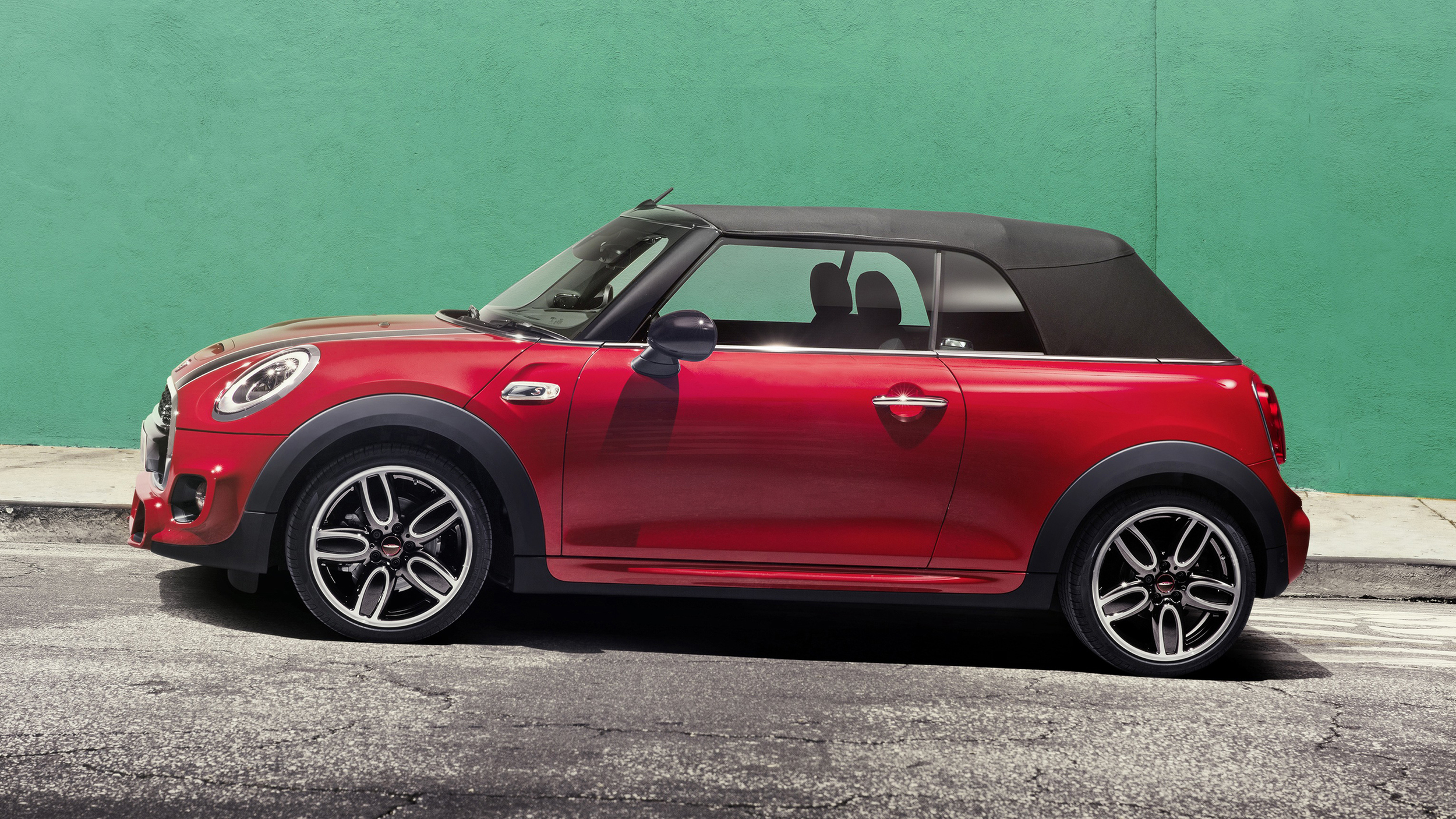 New MINI Cooper Convertible revealed