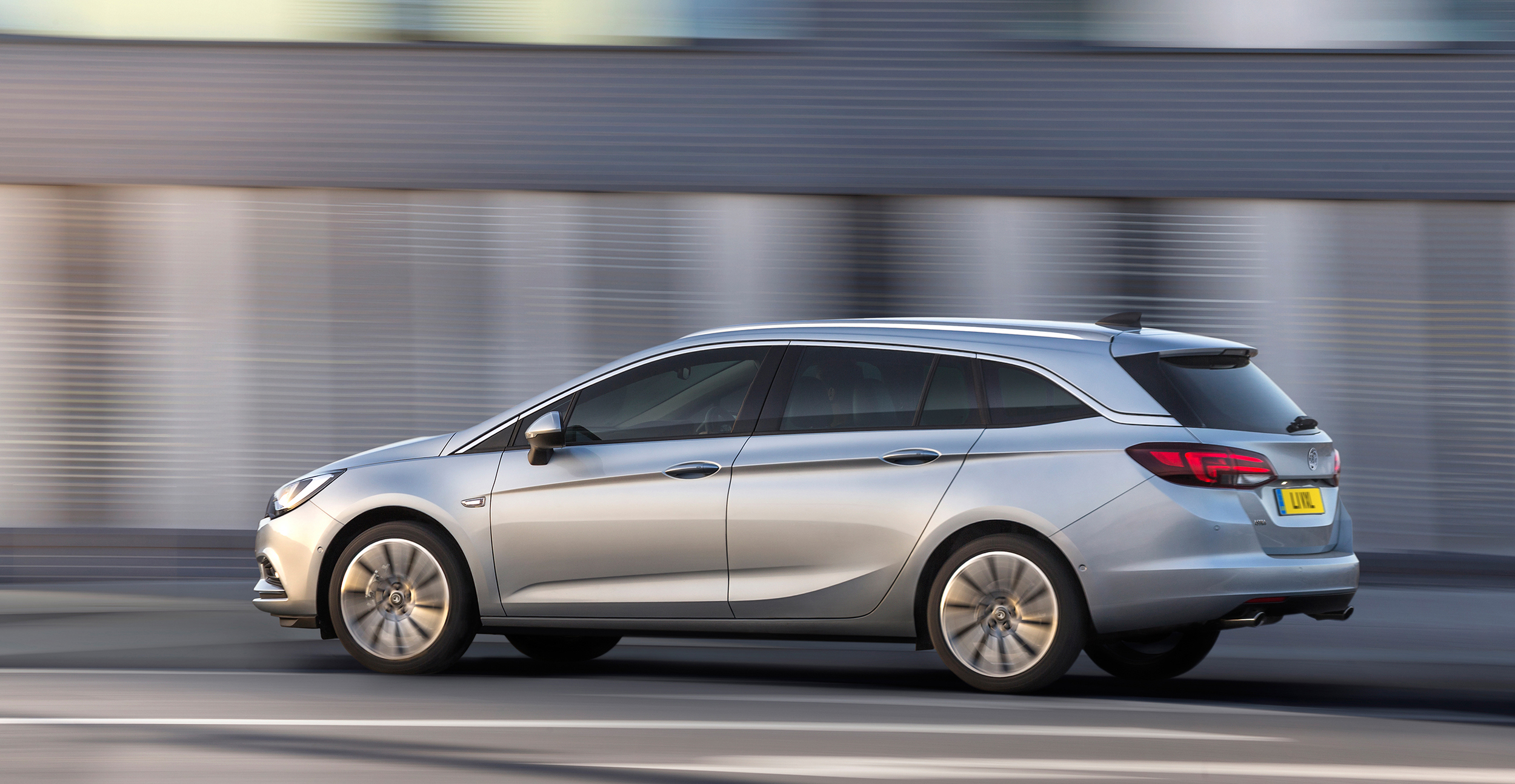 Vauxhall confirms pricing for new Astra Sports Tourer