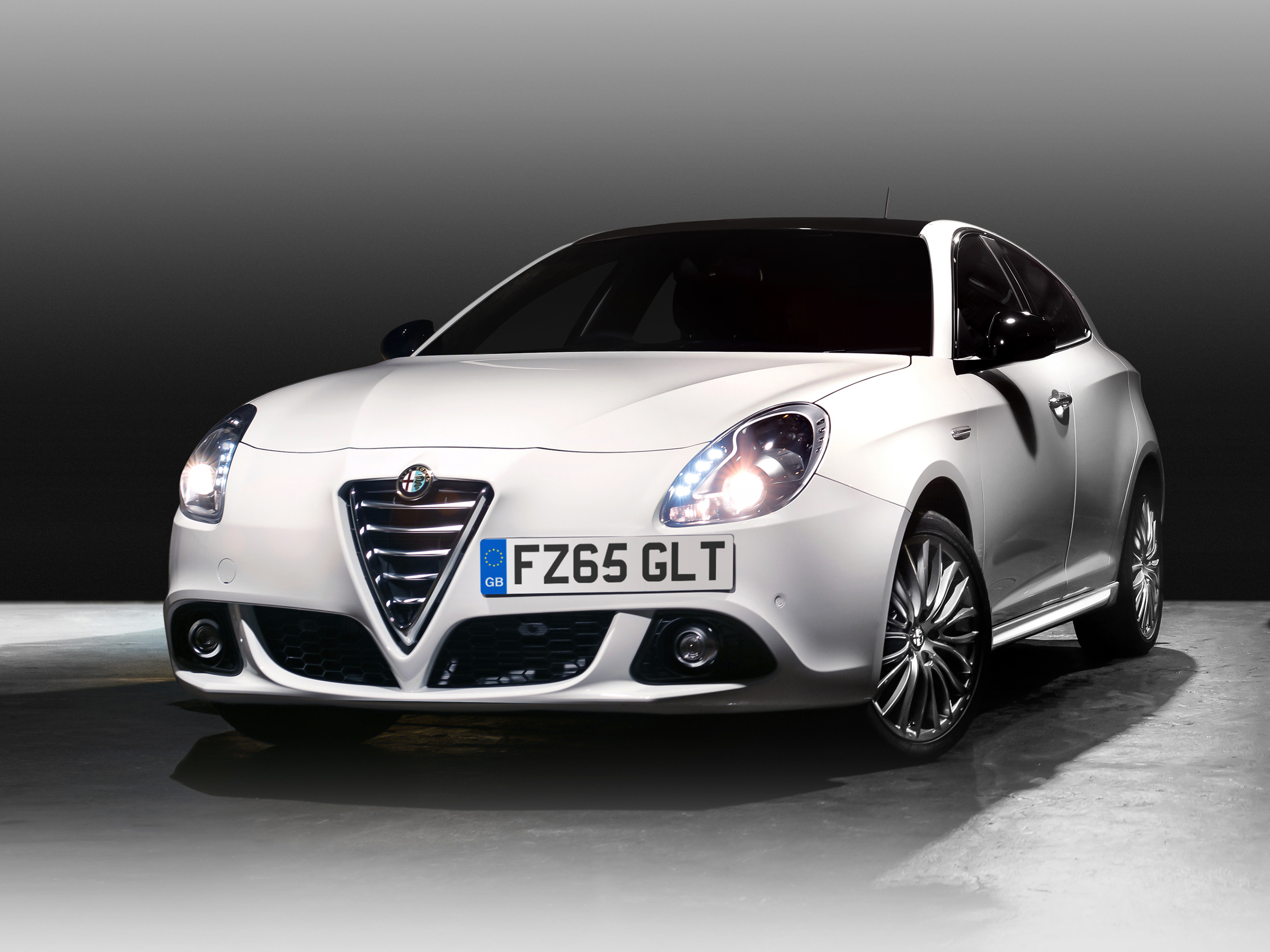 New flagship trim levels for Alfa Romeo MiTo and Giulietta