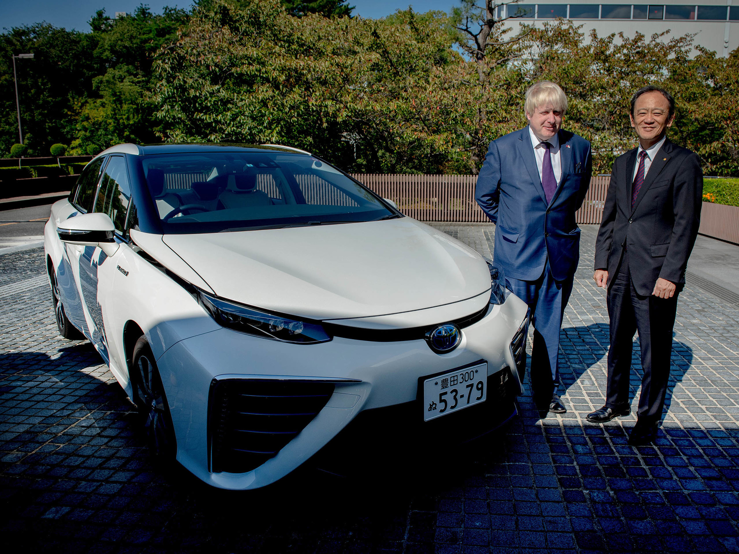 Boris Johnson confirms hydrogen Toyota for TfL