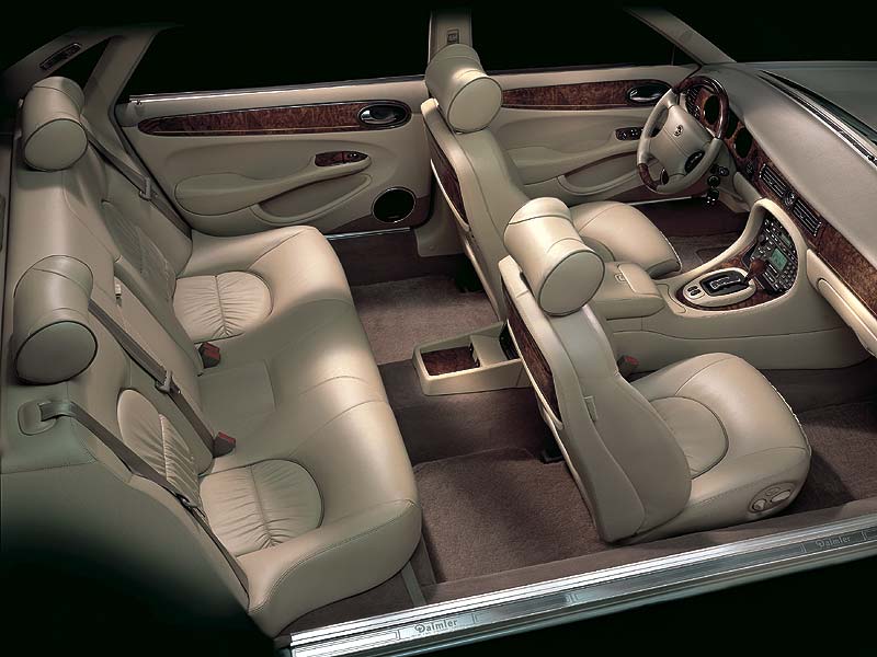 Jaguar-XJ-7.jpg