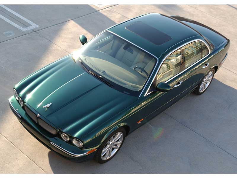 Jaguar-XJ.jpg