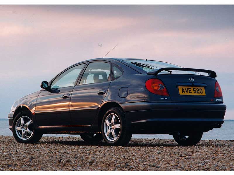 Toyota-Avensis-7.jpg