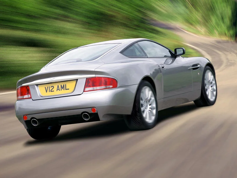 aston-vanquish03.jpg