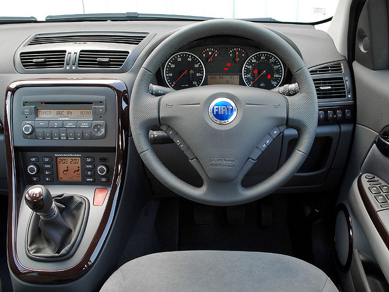fiat-croma07.jpg