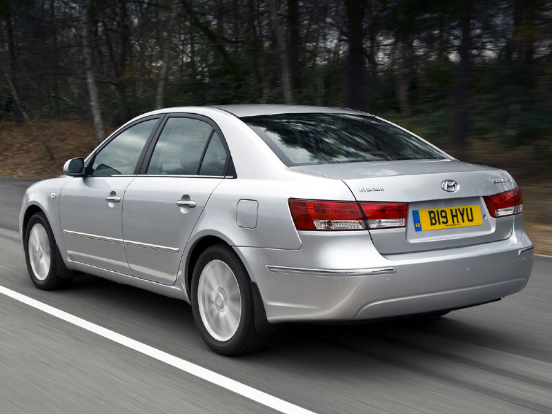 hyundai-sonata08.jpg
