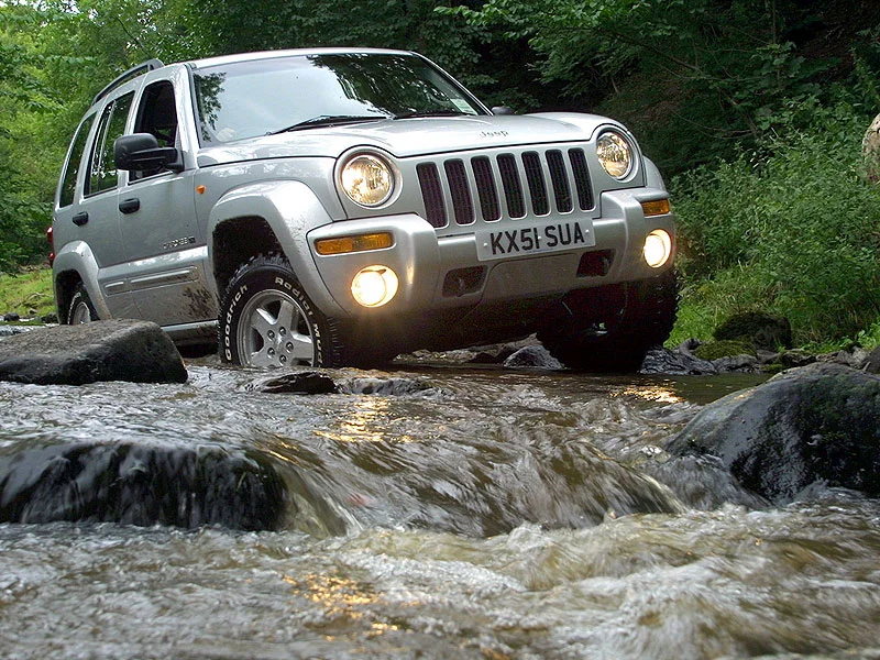 jeep-cherokee08.jpg