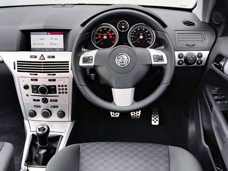 Vauxhall Astra (2004-2009)