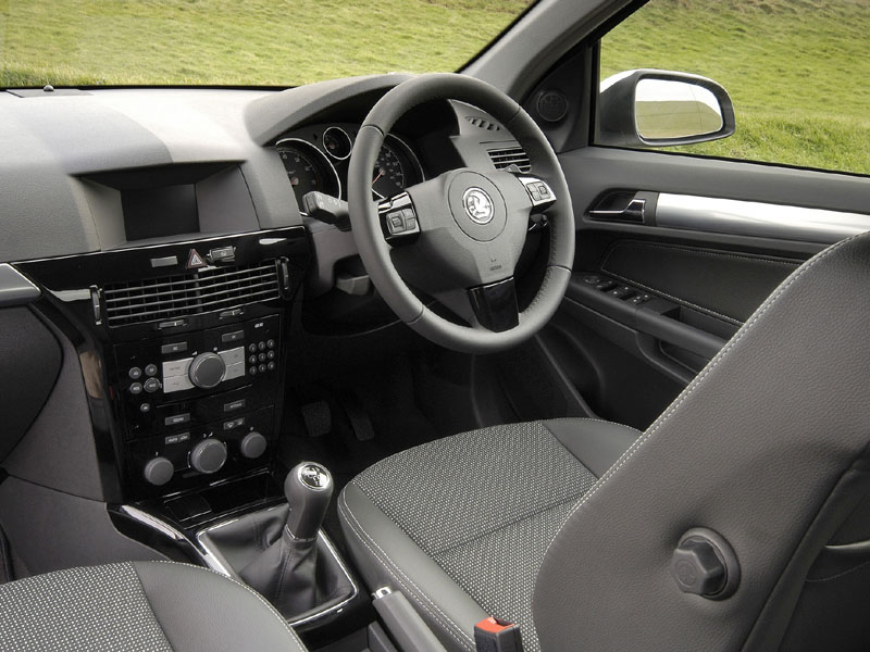 Vauxhall Astra (2004-2009)