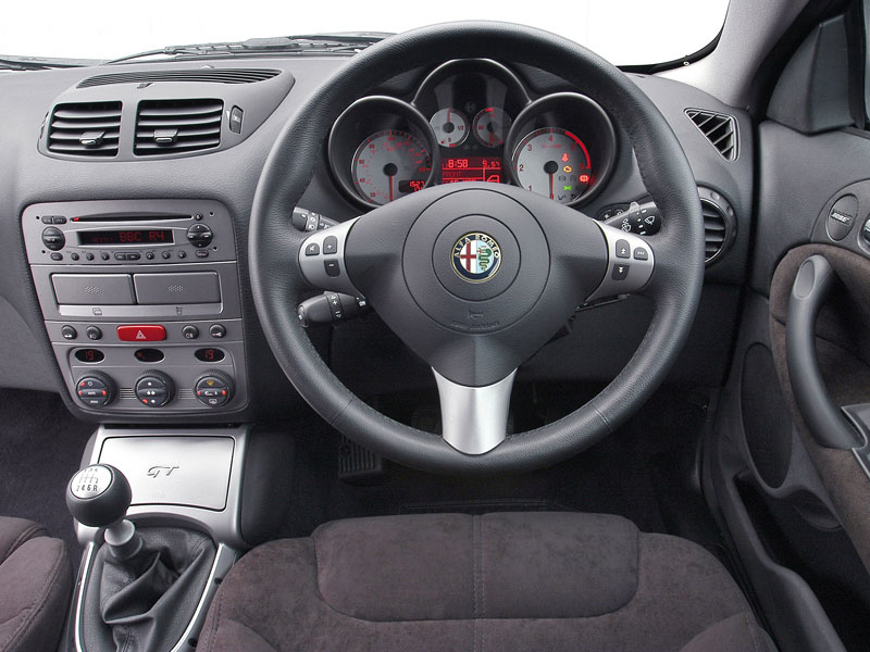 Alfa Romeo GT (2004-2010)