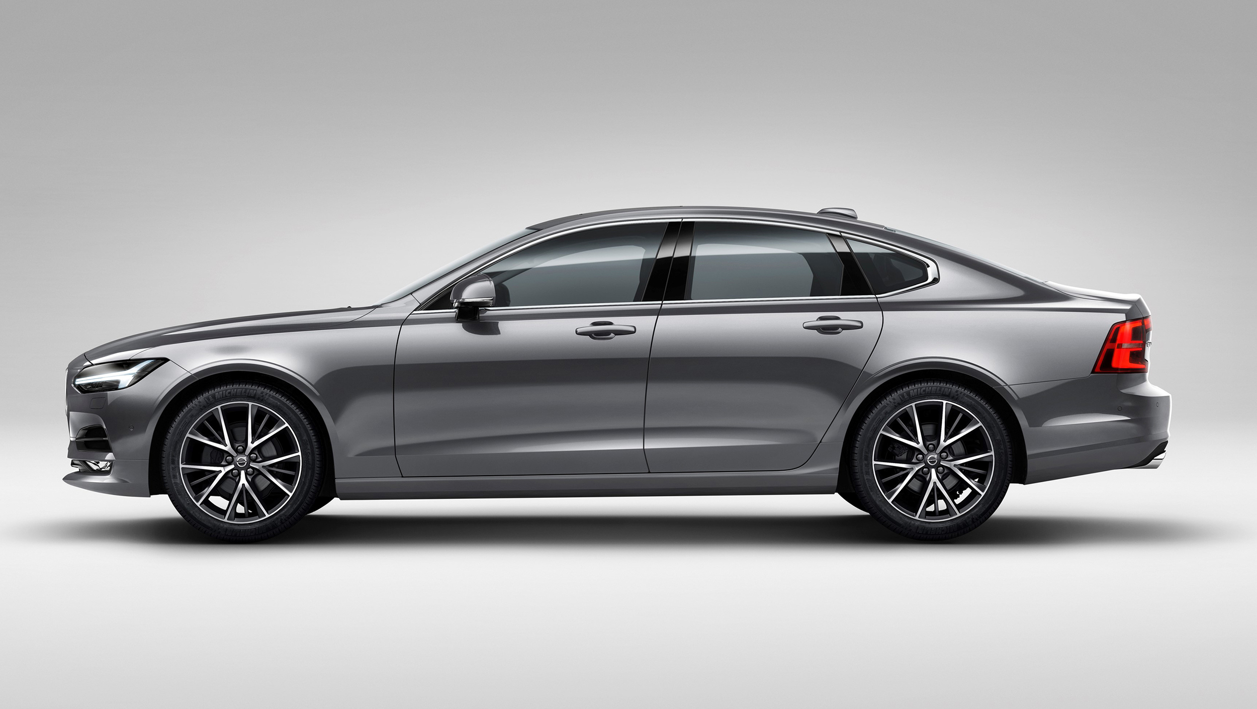 New Volvo S90 to debut in Detroit
