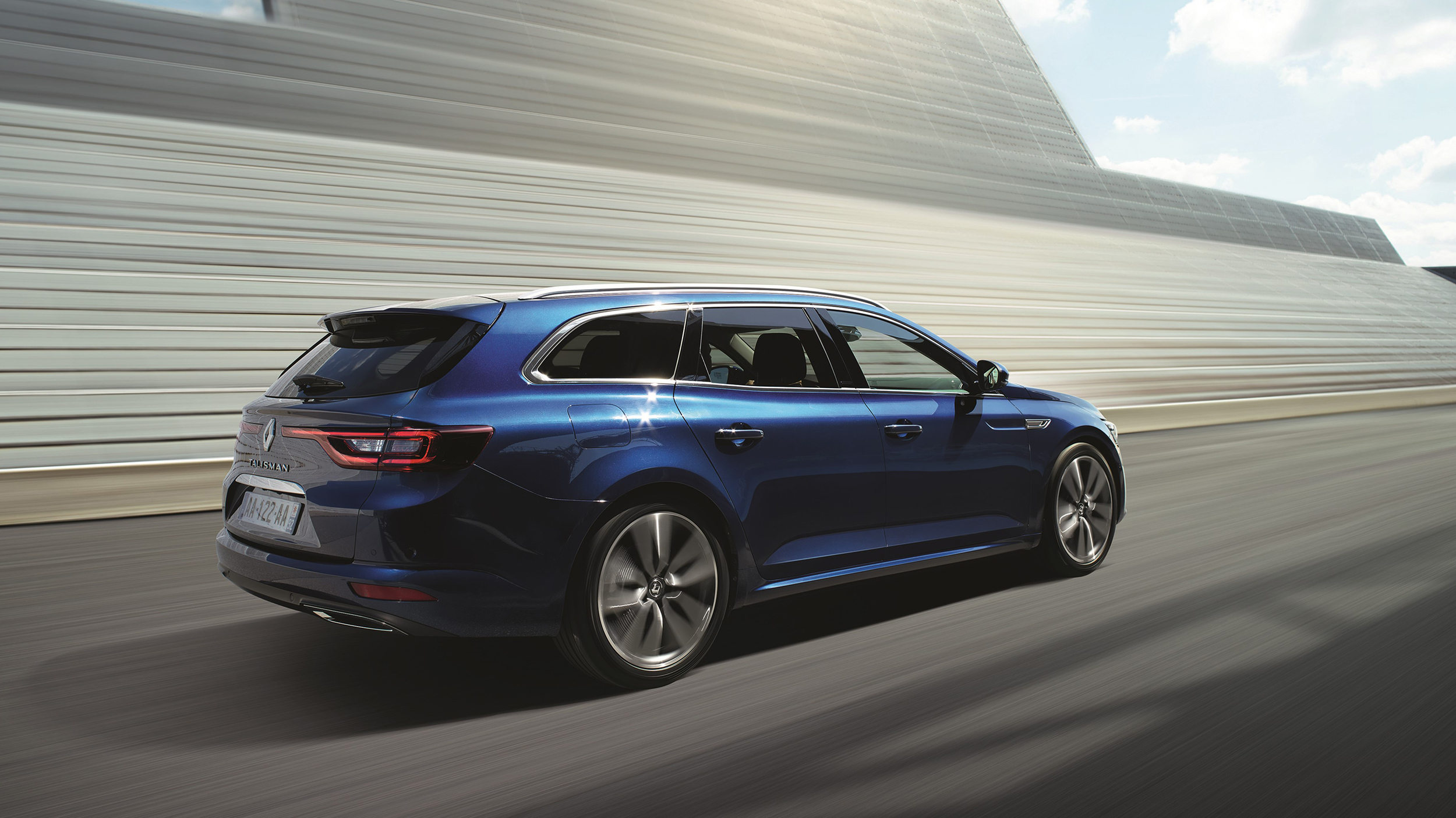 Renault reveals new Talisman Estate