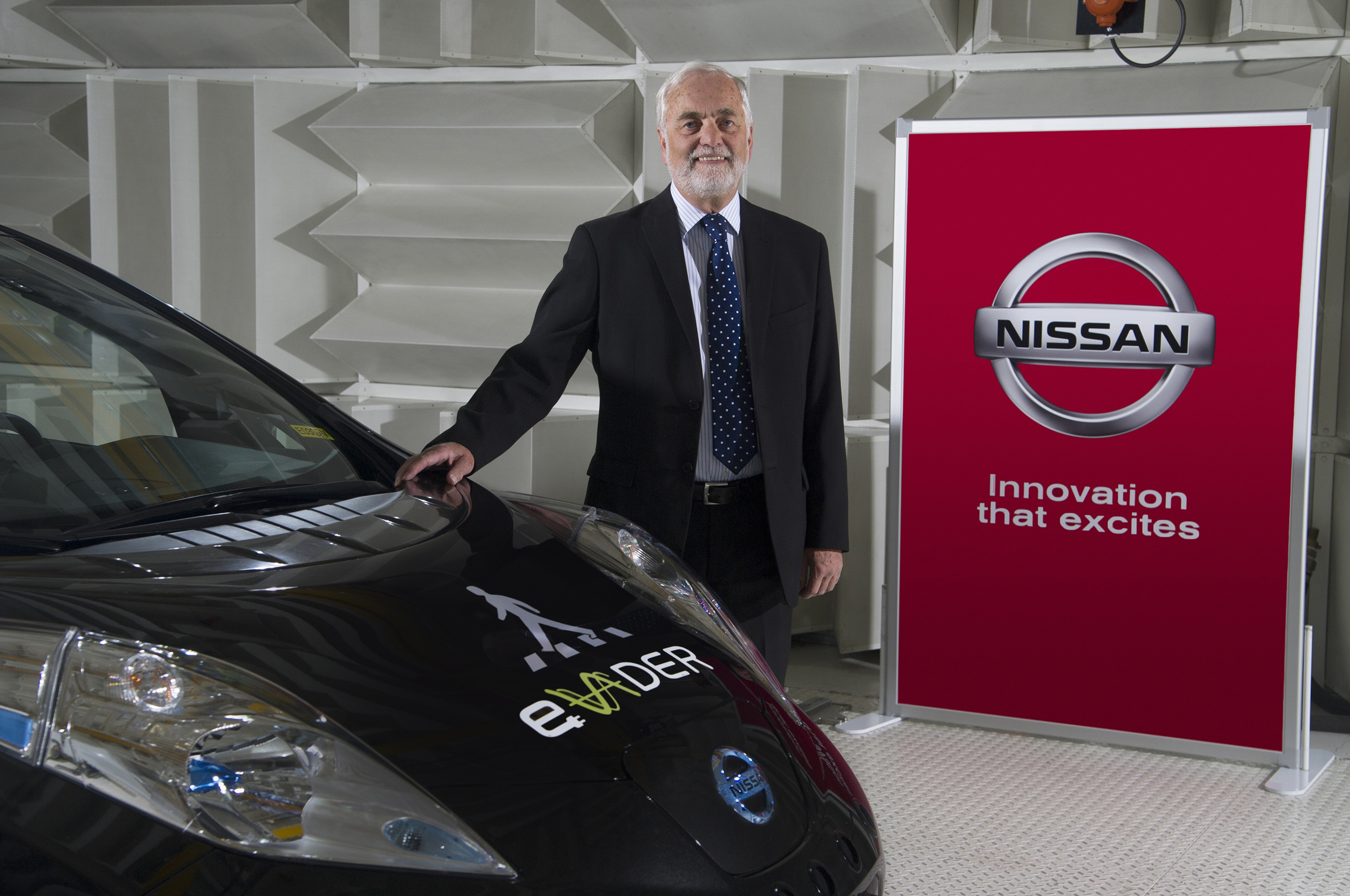 Nissan LEAF tests eVADER pedestrian recognition software