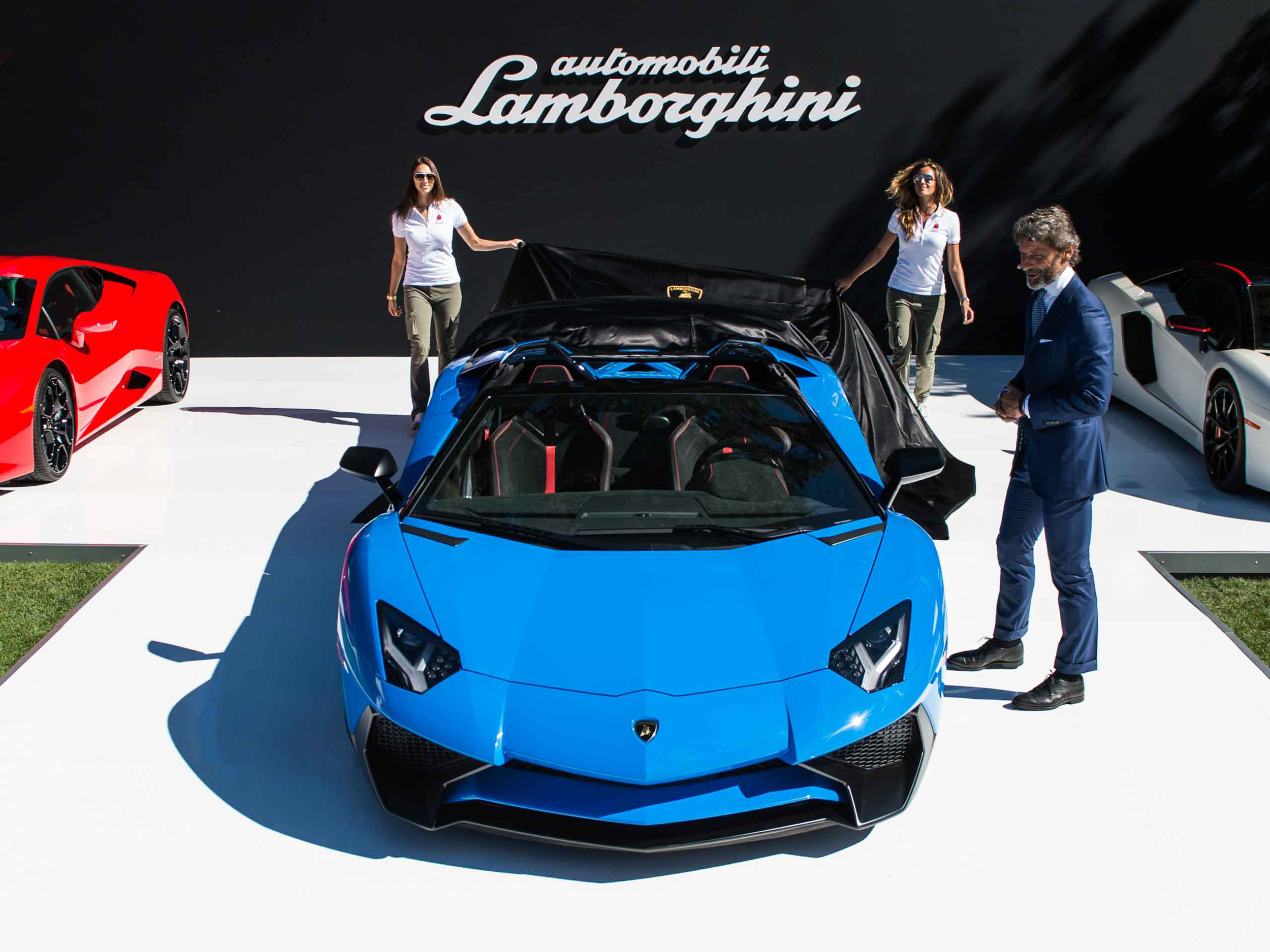 Lamborghini unveils Aventador LP 750-4 SV Roadster