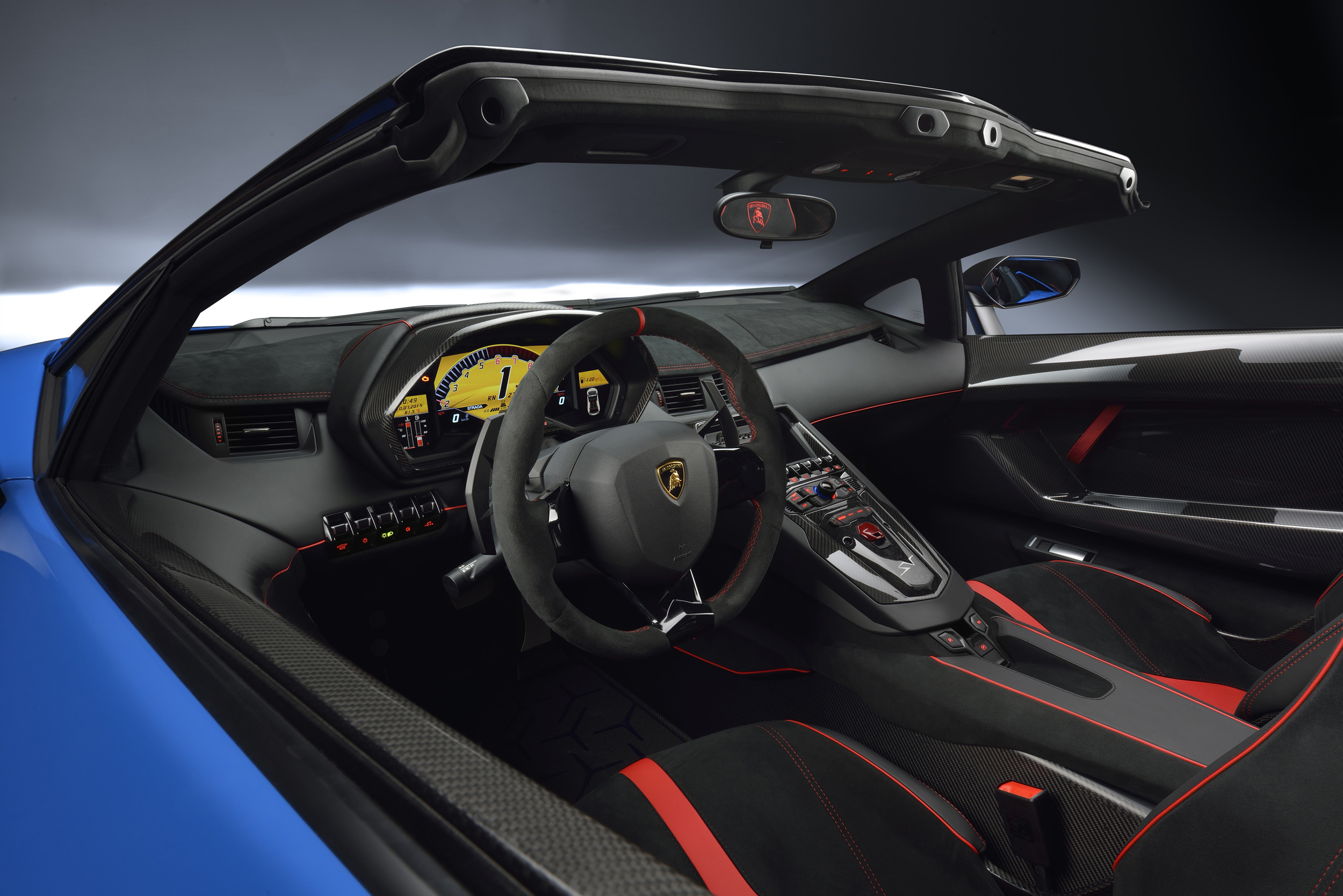 Lamborghini unveils Aventador LP 750-4 SV Roadster