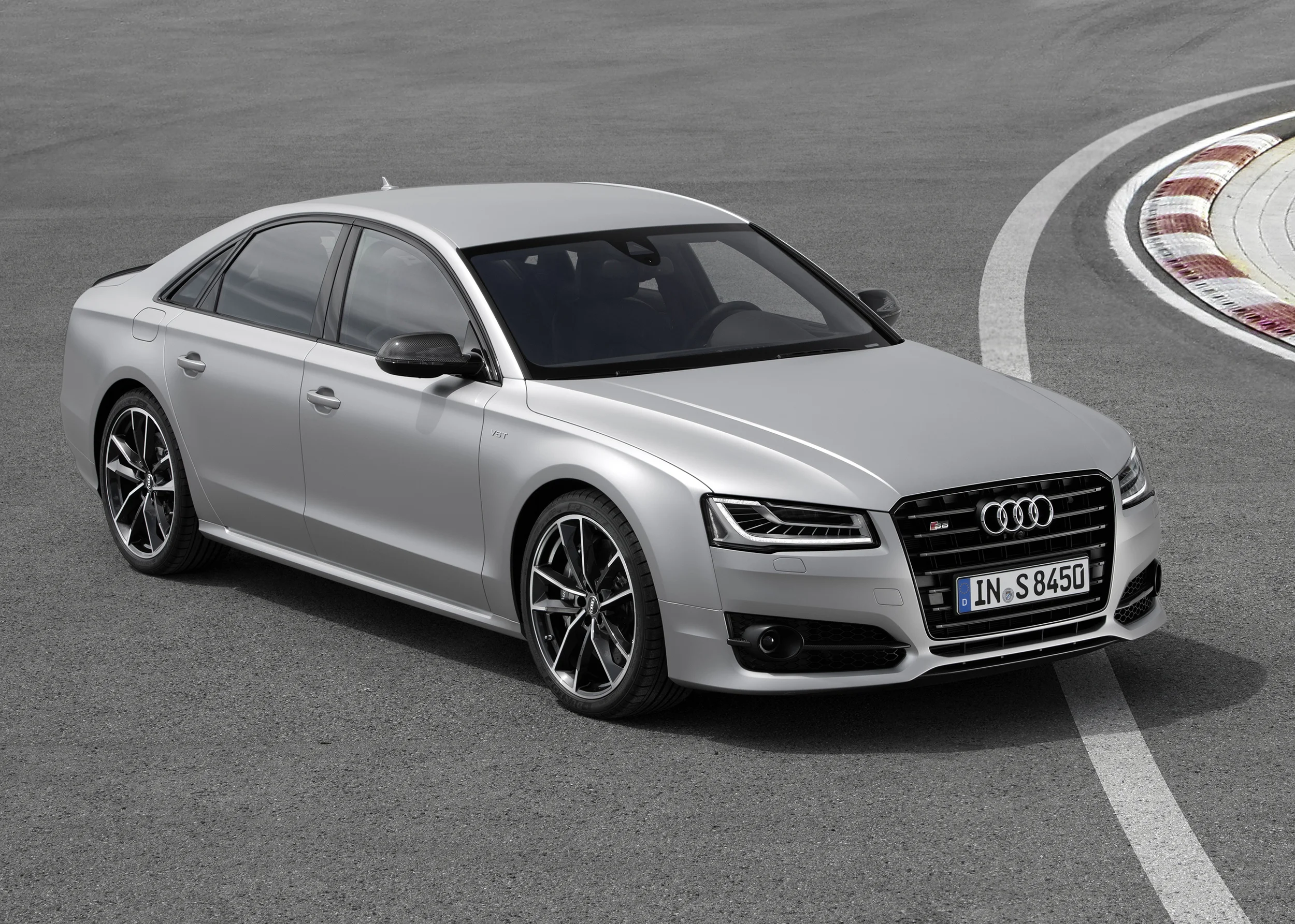 Audi unveils 605 bhp S8 plus