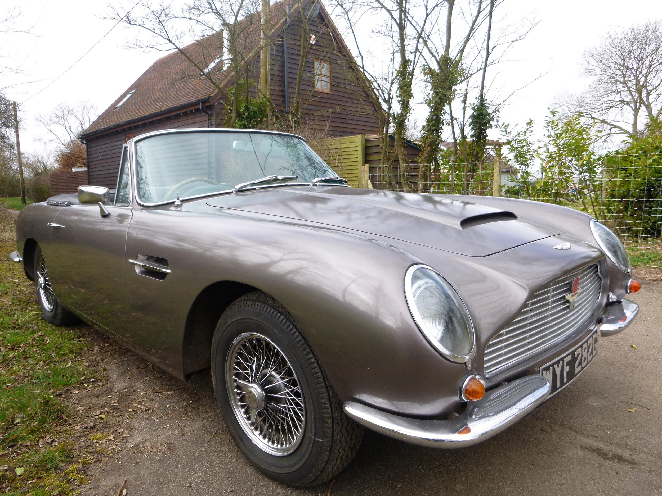 Rare Aston DB6 Volante up for auction