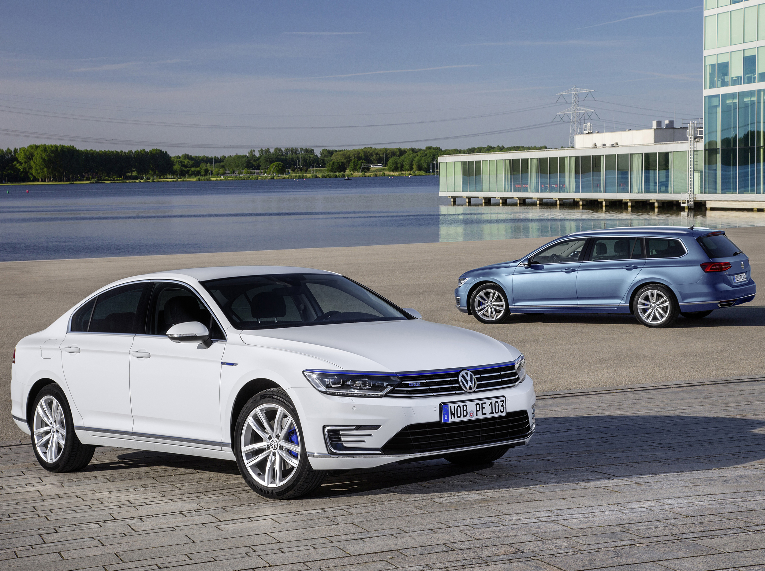 Volkswagen reveals new Passat GTE plug-in hybrid