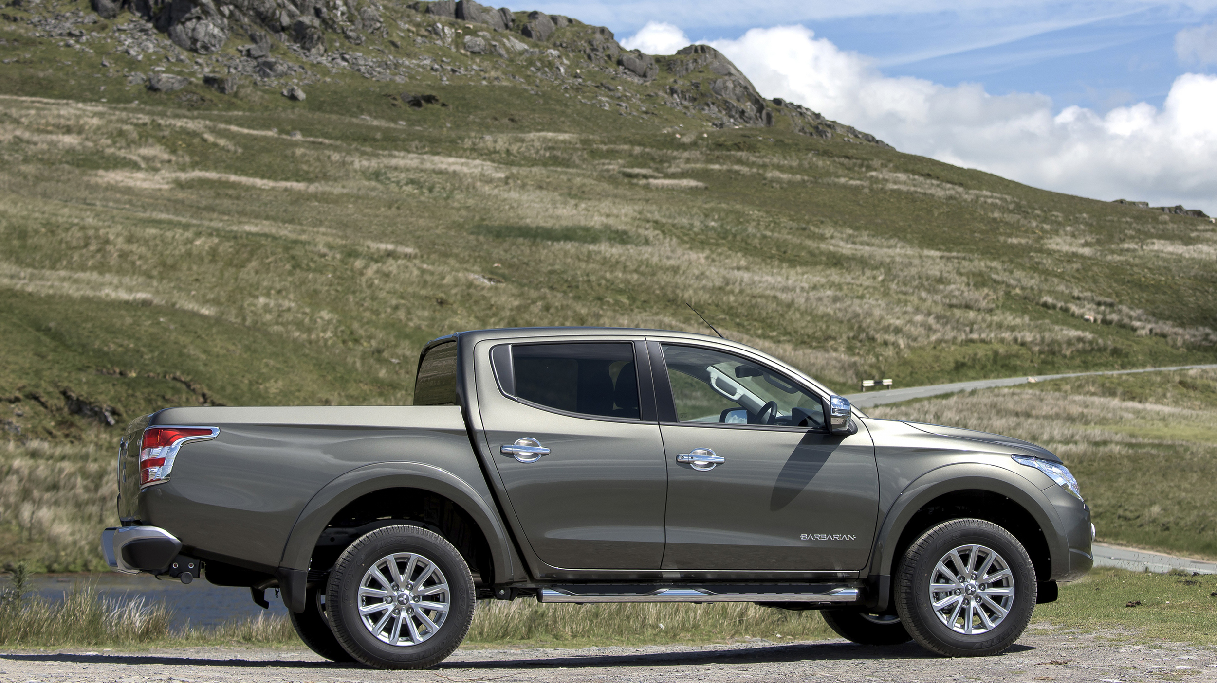 New Mitsubishi L200 Series 5 pick-up