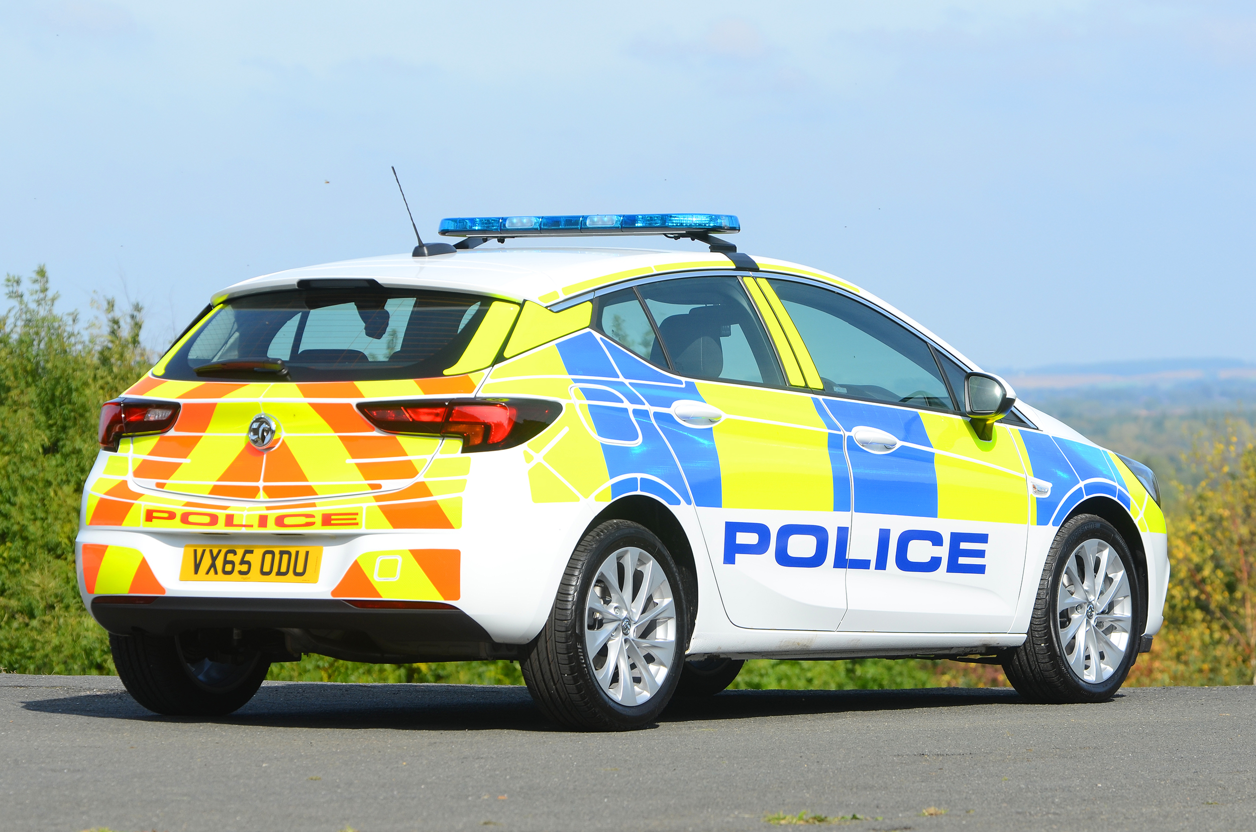 Vauxhall signs Police deal