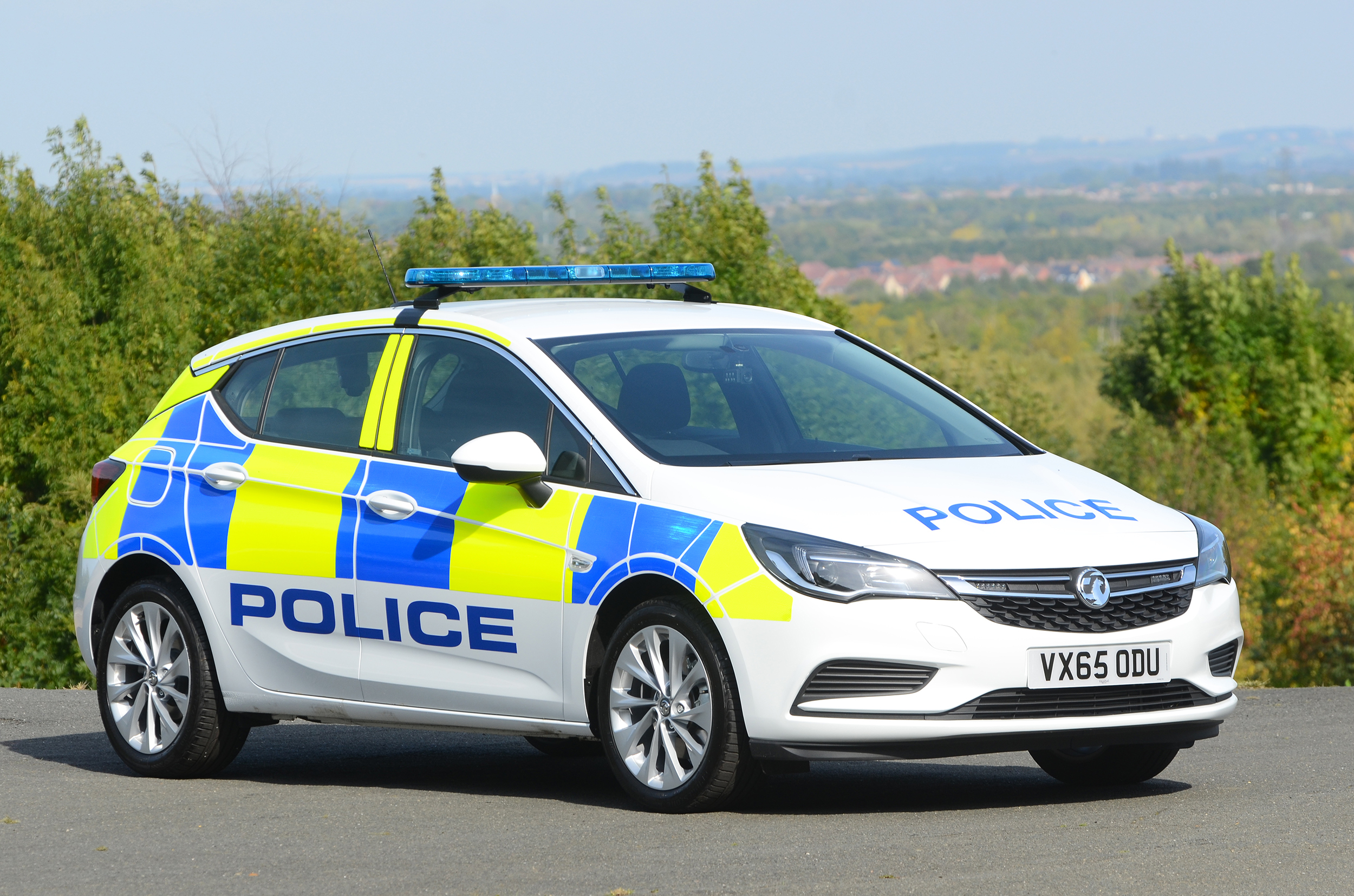 Vauxhall signs Police deal
