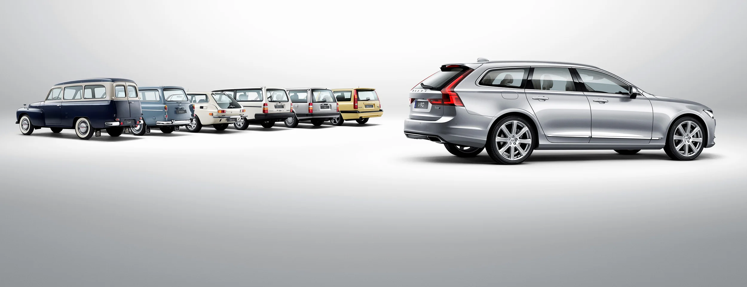 175281_Volvo_V90_and_a_historical_line_up_of_Volvo_estate_models.jpg