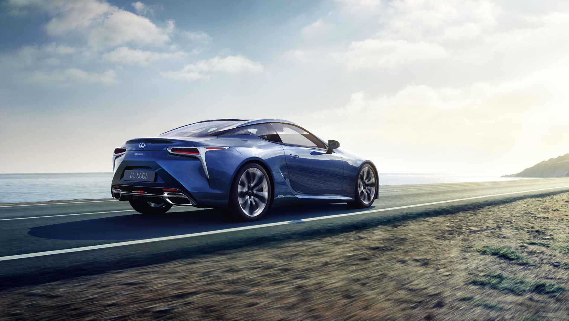 Lexus-LC-500h-2016-reveal-2.jpg