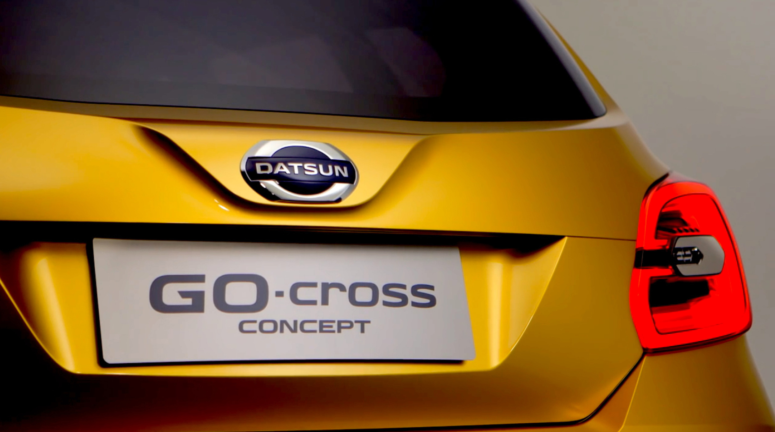 Datsun_GO_cross_concept_10.jpg