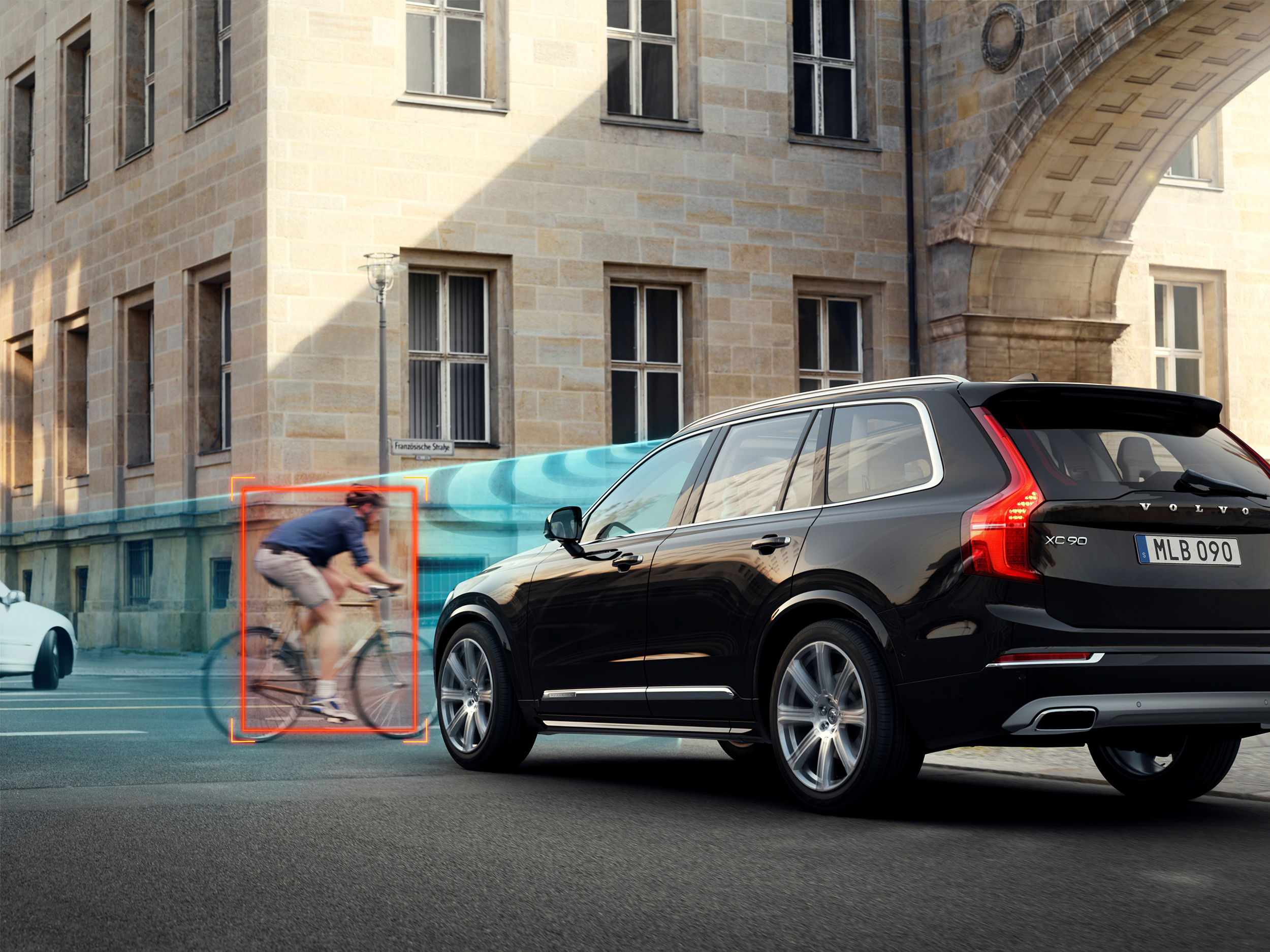 150853_The_all_new_Volvo_XC90_Cyclist_Detection.jpg