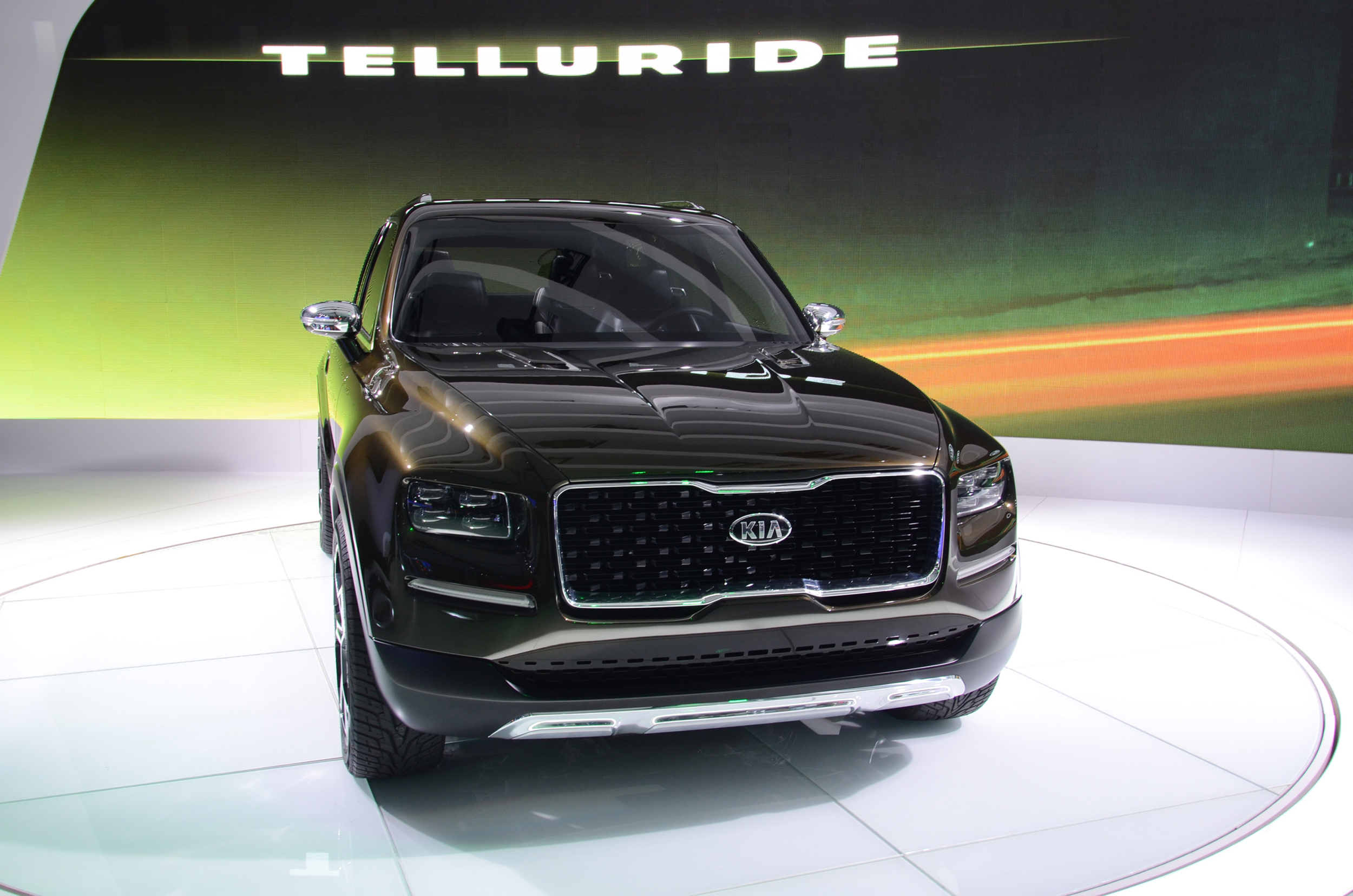 KiaTelluride1.JPG