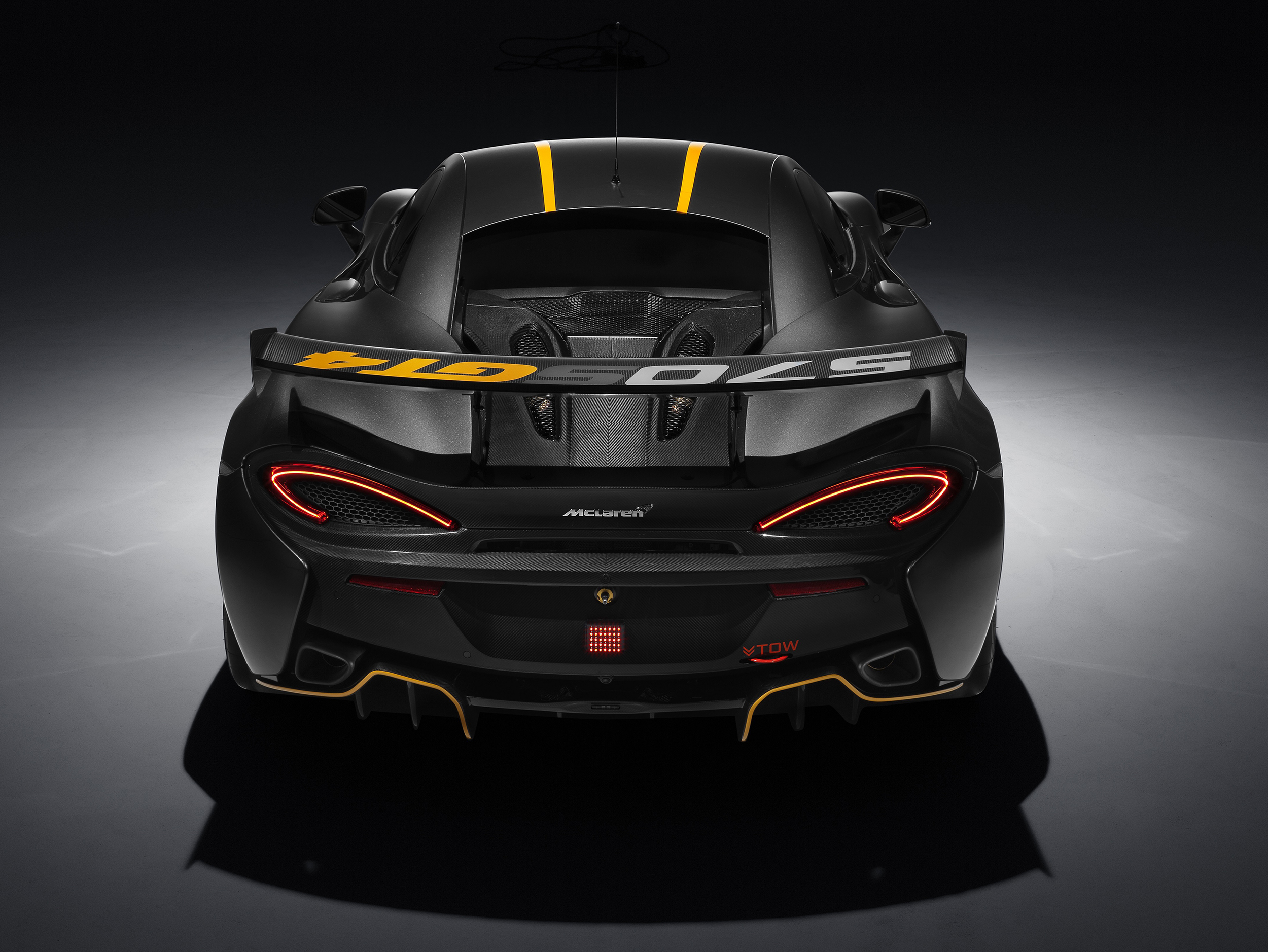 570S GT4-6.jpg