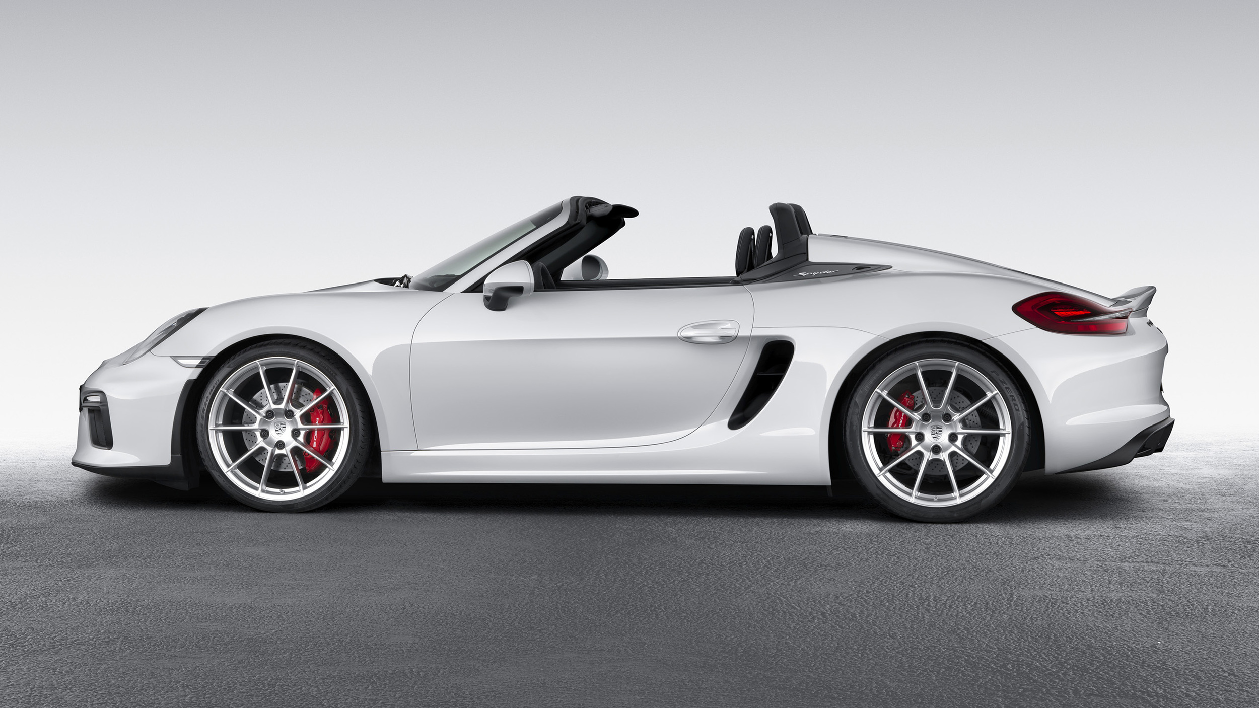 VIDEO: New Porsche Boxster Spyder debuts in New York