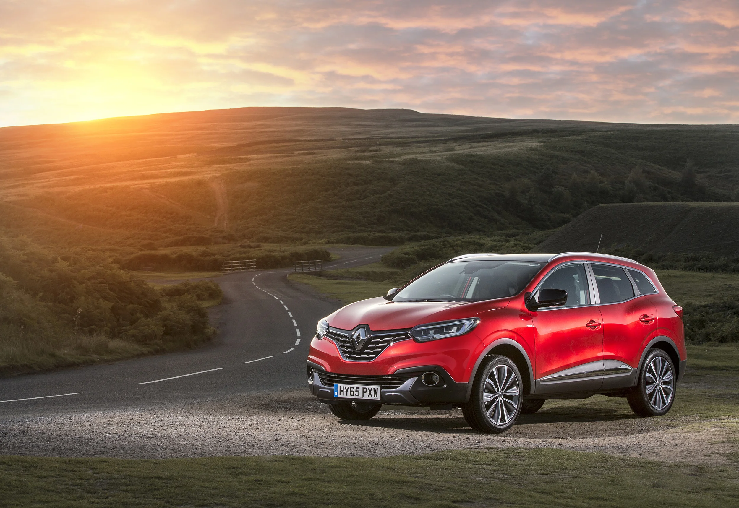 VIDEO: Renault reveals all-new Kadjar crossover 