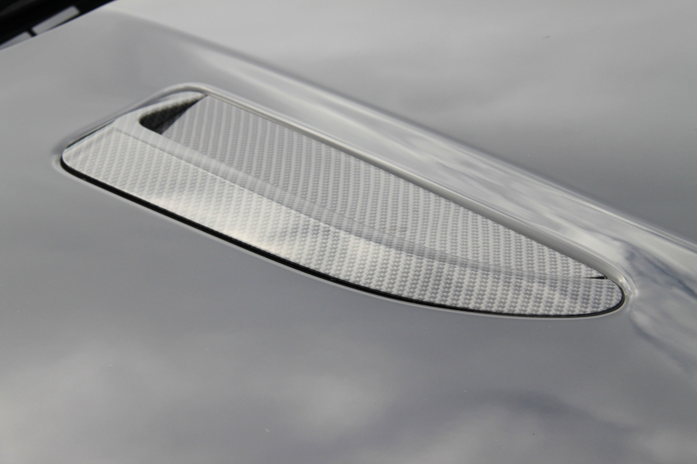 F-Type-bonnet-vents.jpg