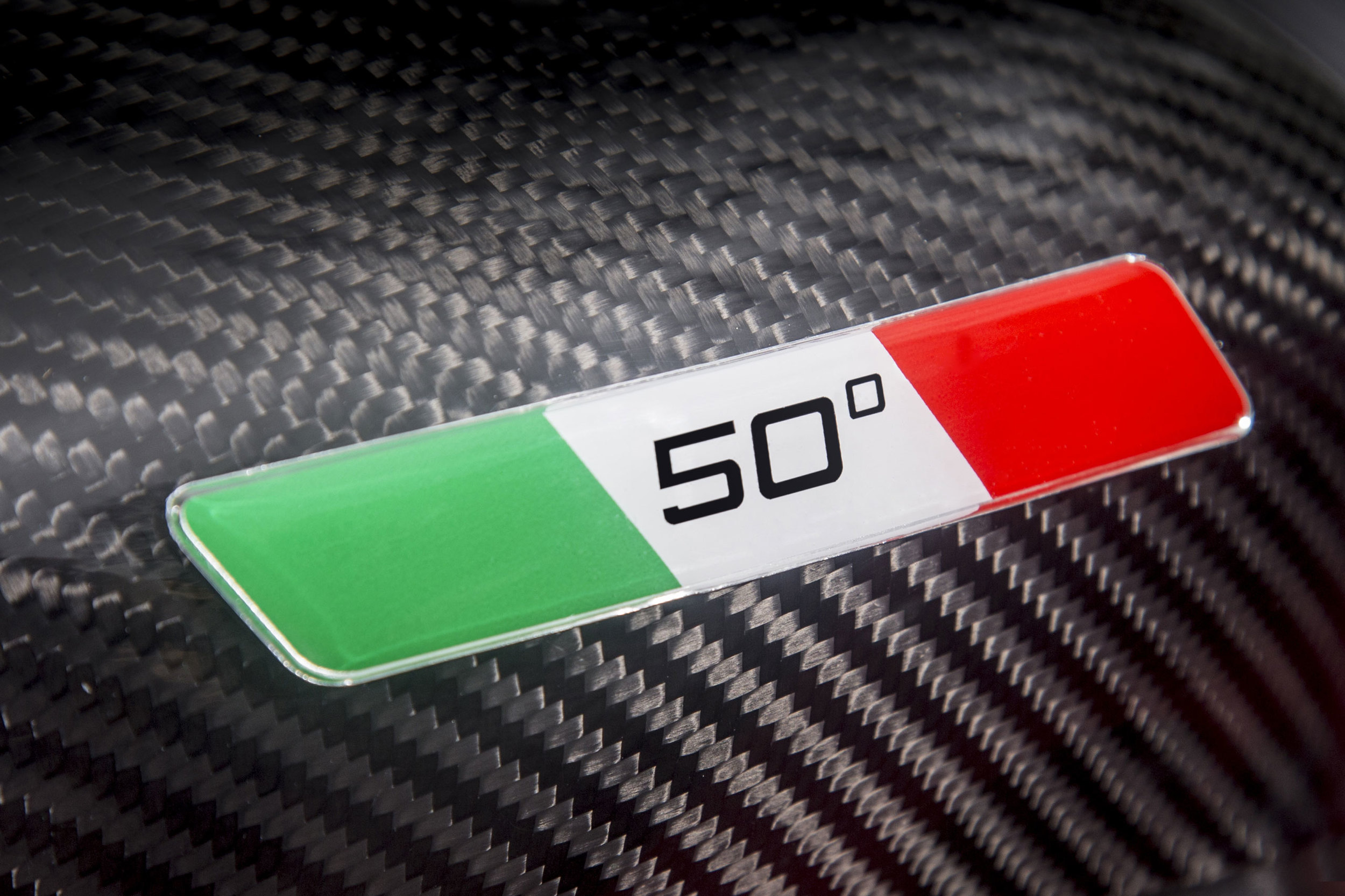 6-Alfa-Romeo-4C-Spider-50th-Anniversary-Limited-Edition---Badge-on-wing-mirror.jpg