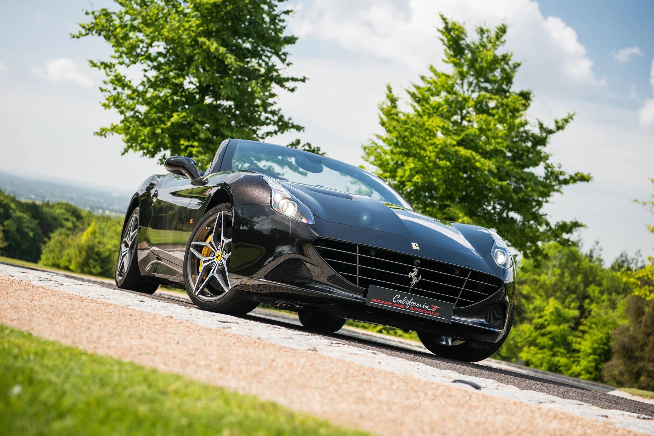 VIDEO: Ferrari California T Handling Speciale drifts in to Goodwood