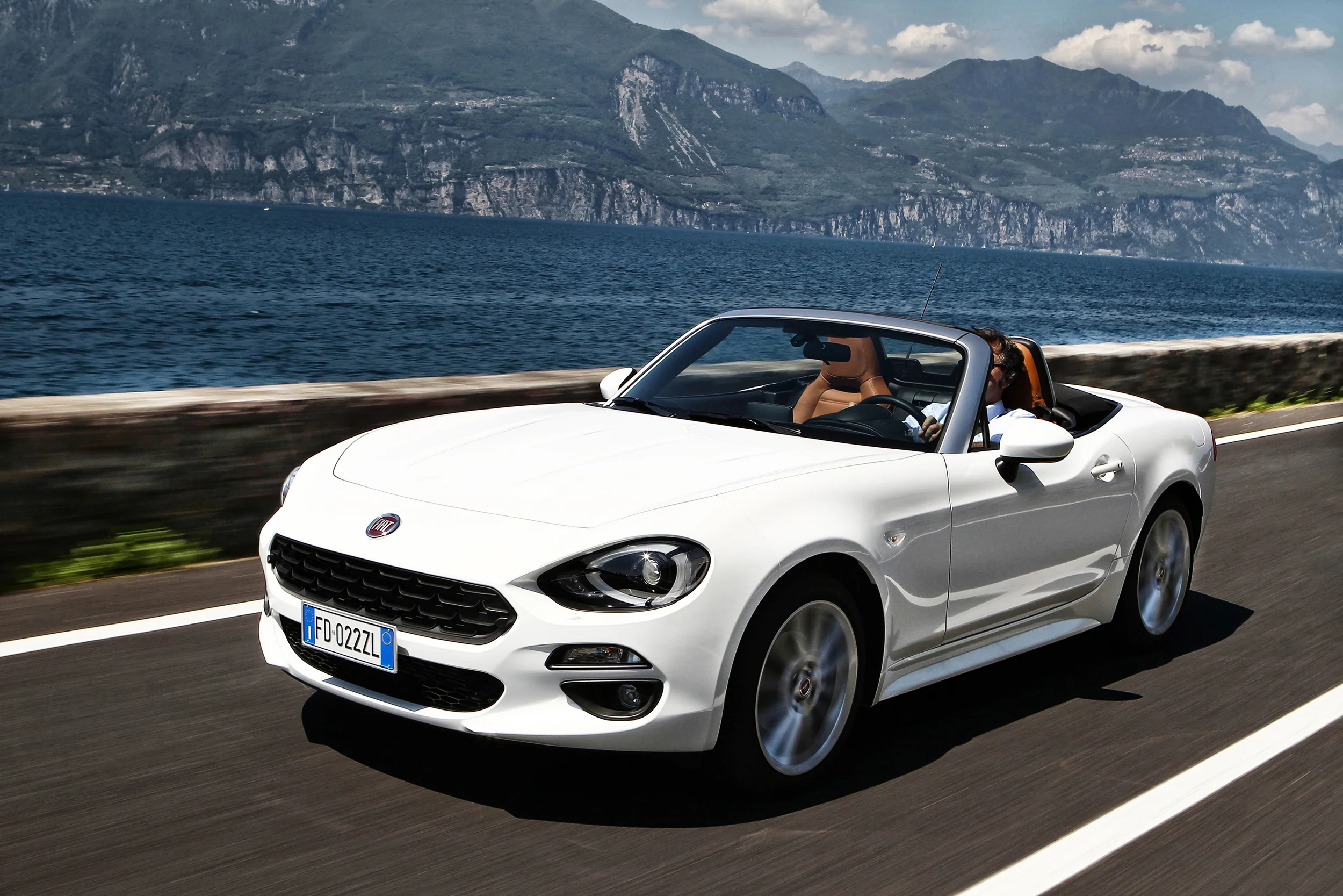 Fiat 124 Spider _08 .JPG