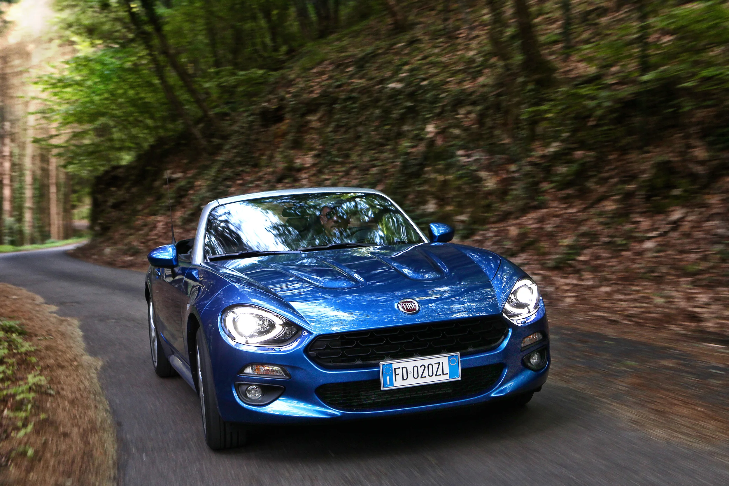 Fiat 124 Spider _10 .JPG