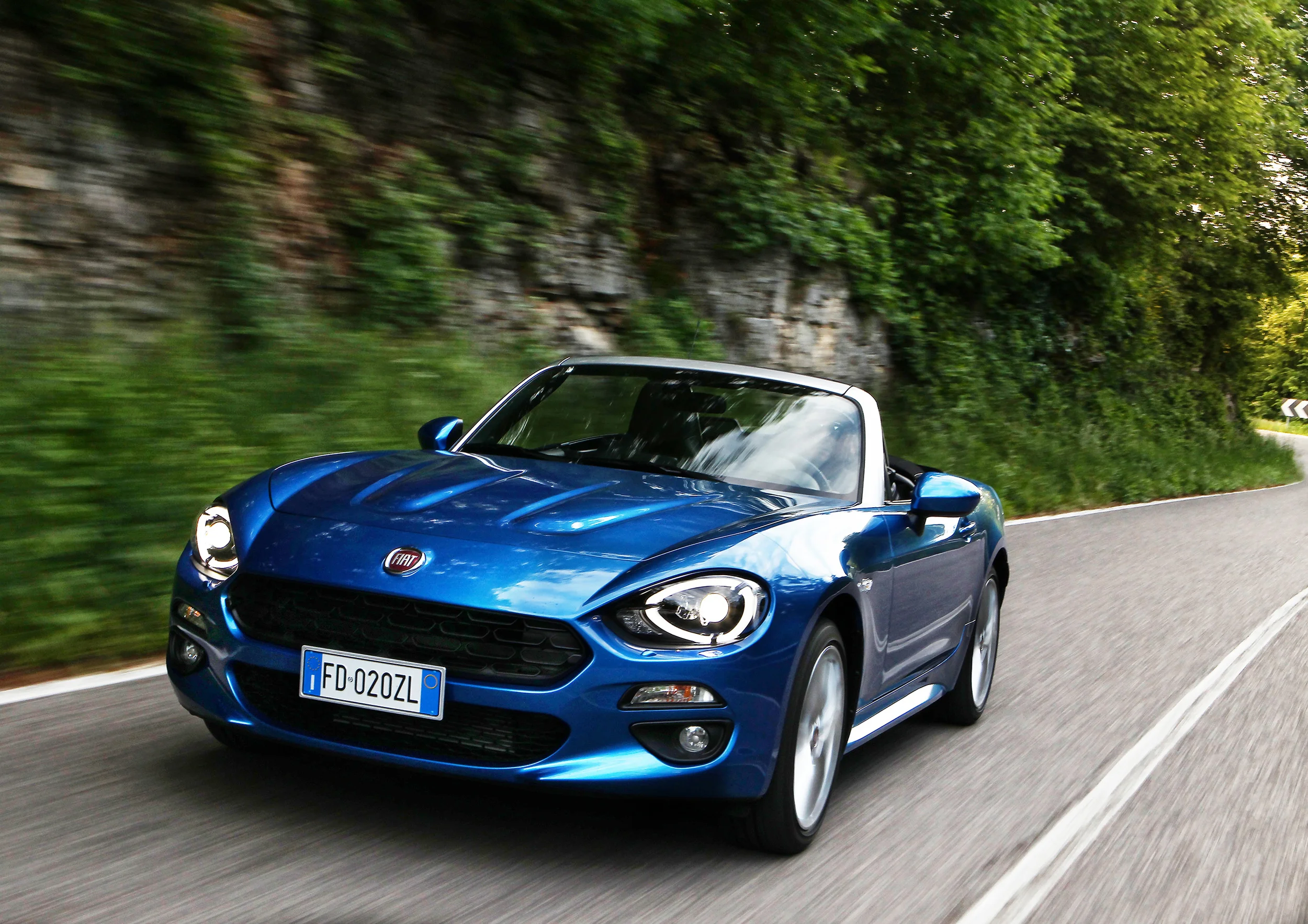 Fiat 124 Spider _11 .JPG