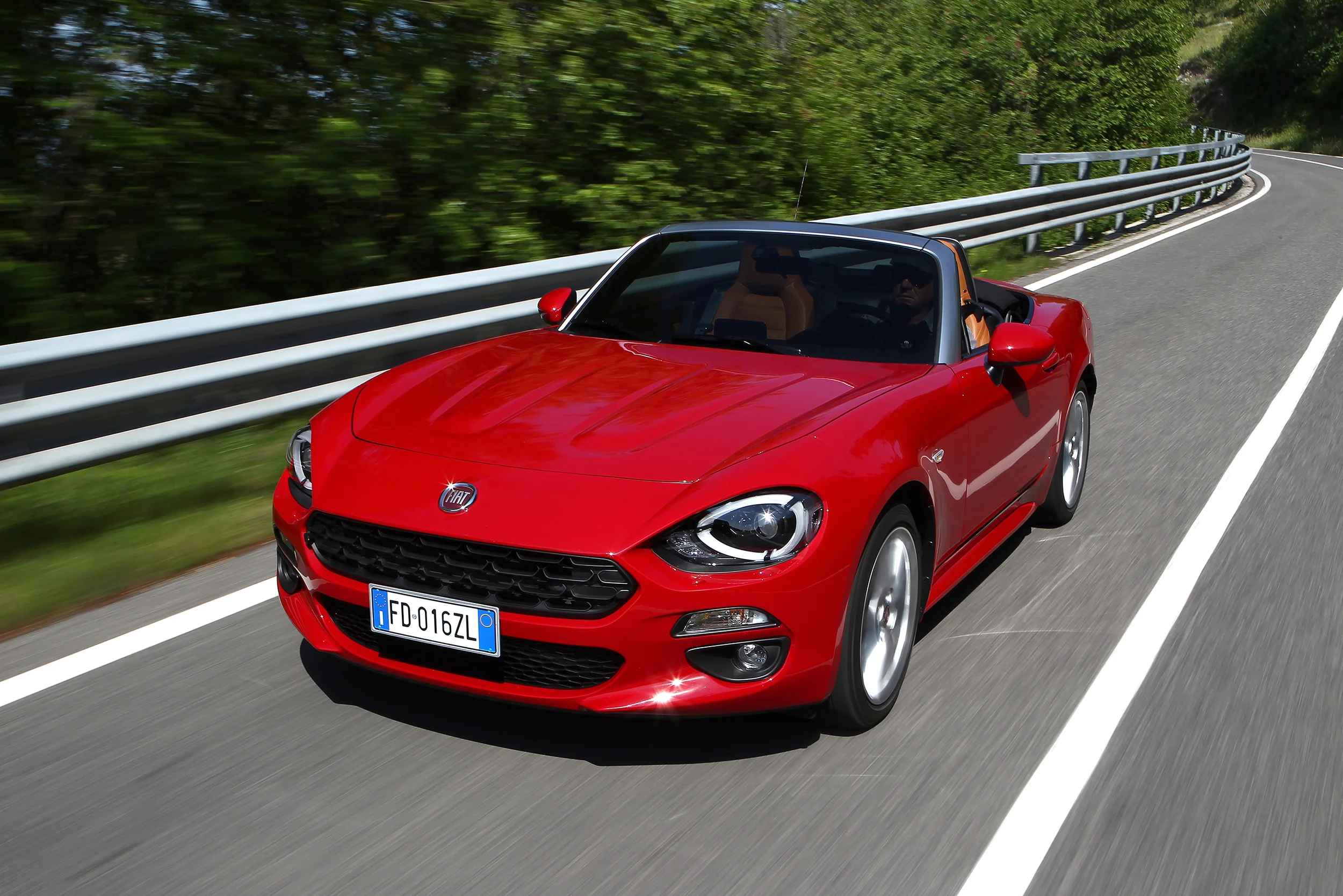 Fiat 124 Spider _15 .JPG
