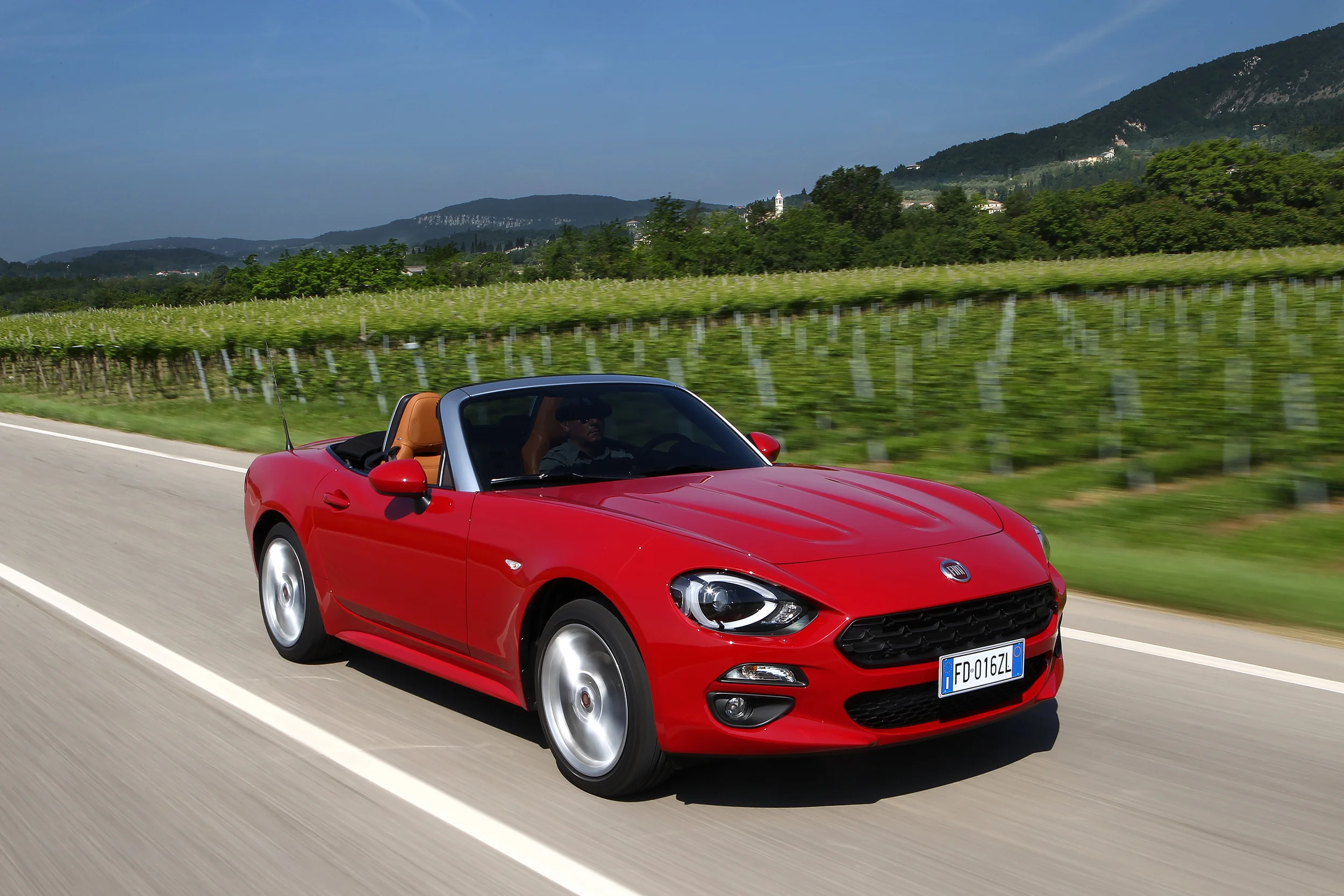 Fiat 124 Spider _16 .JPG