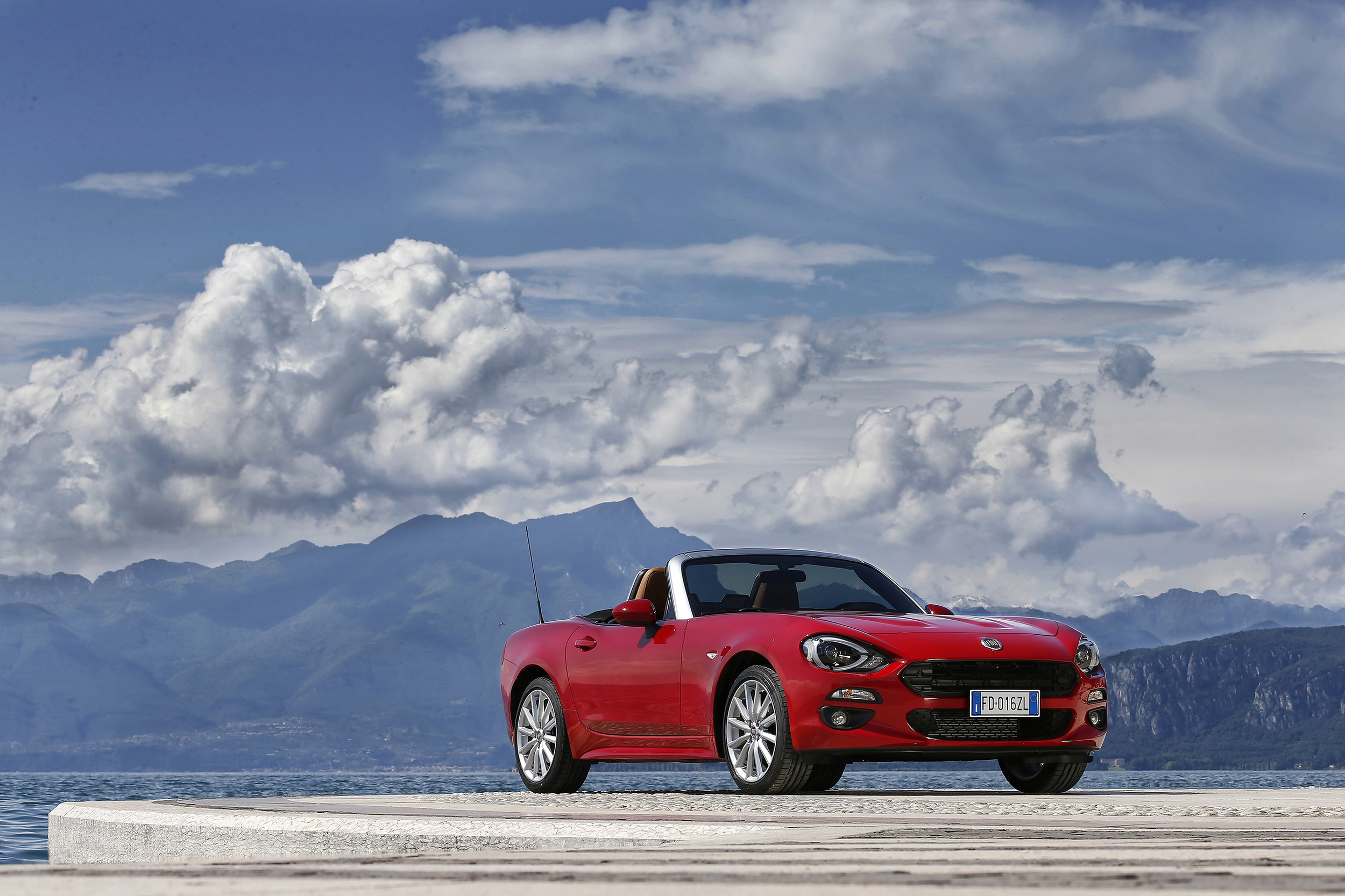Fiat 124 Spider _18 .JPG