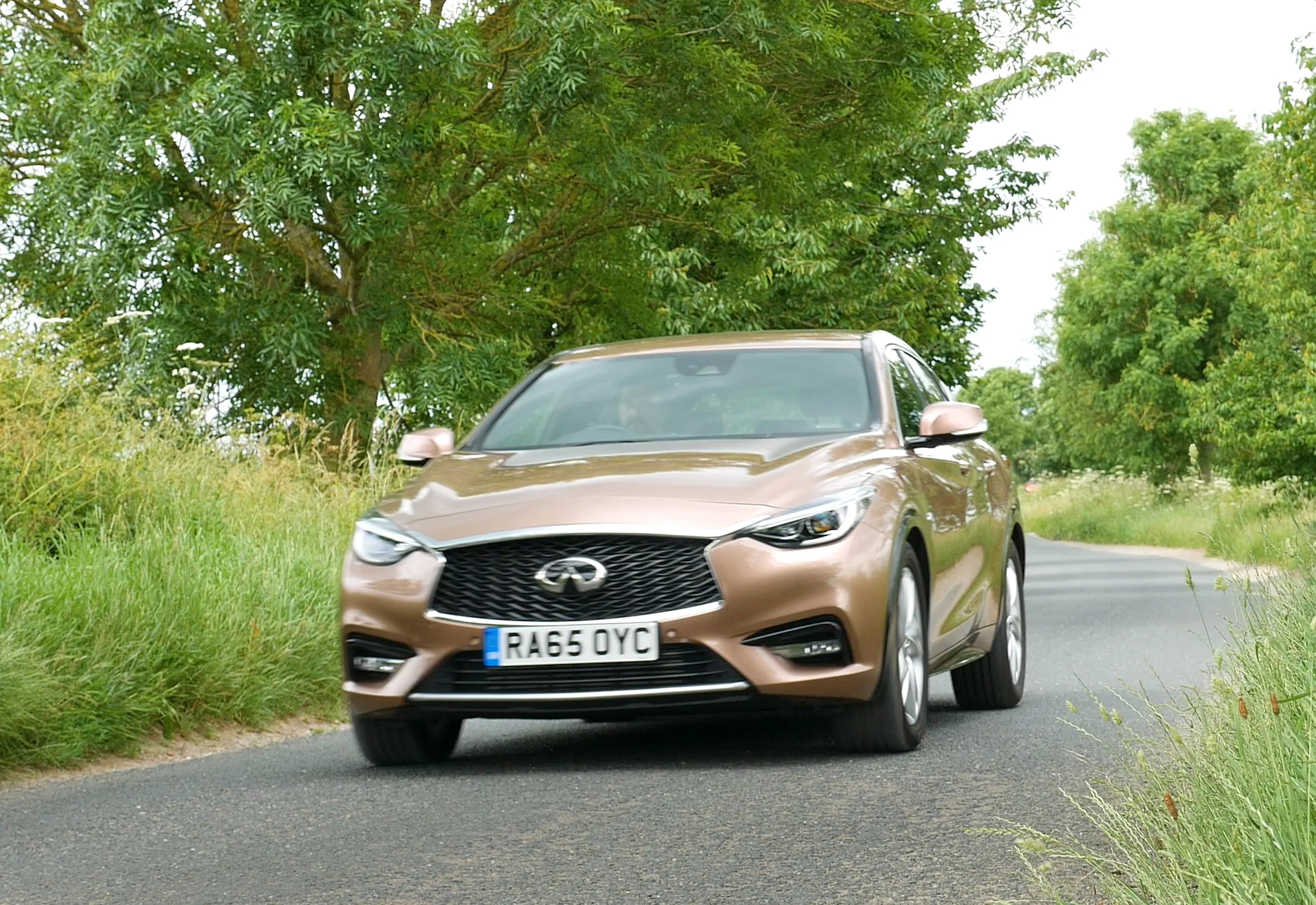 VIDEO: Infiniti Q30 : Car Review