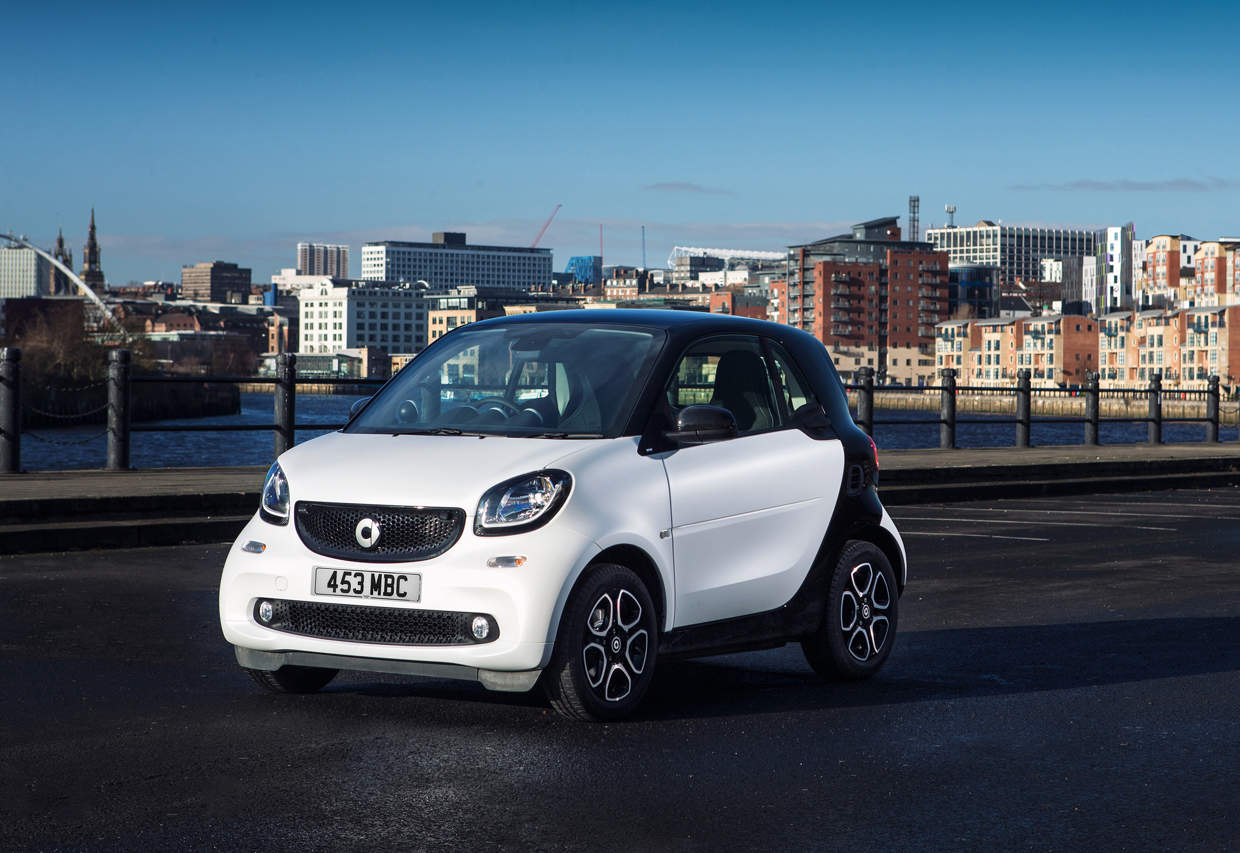 smart fortwo.jpg