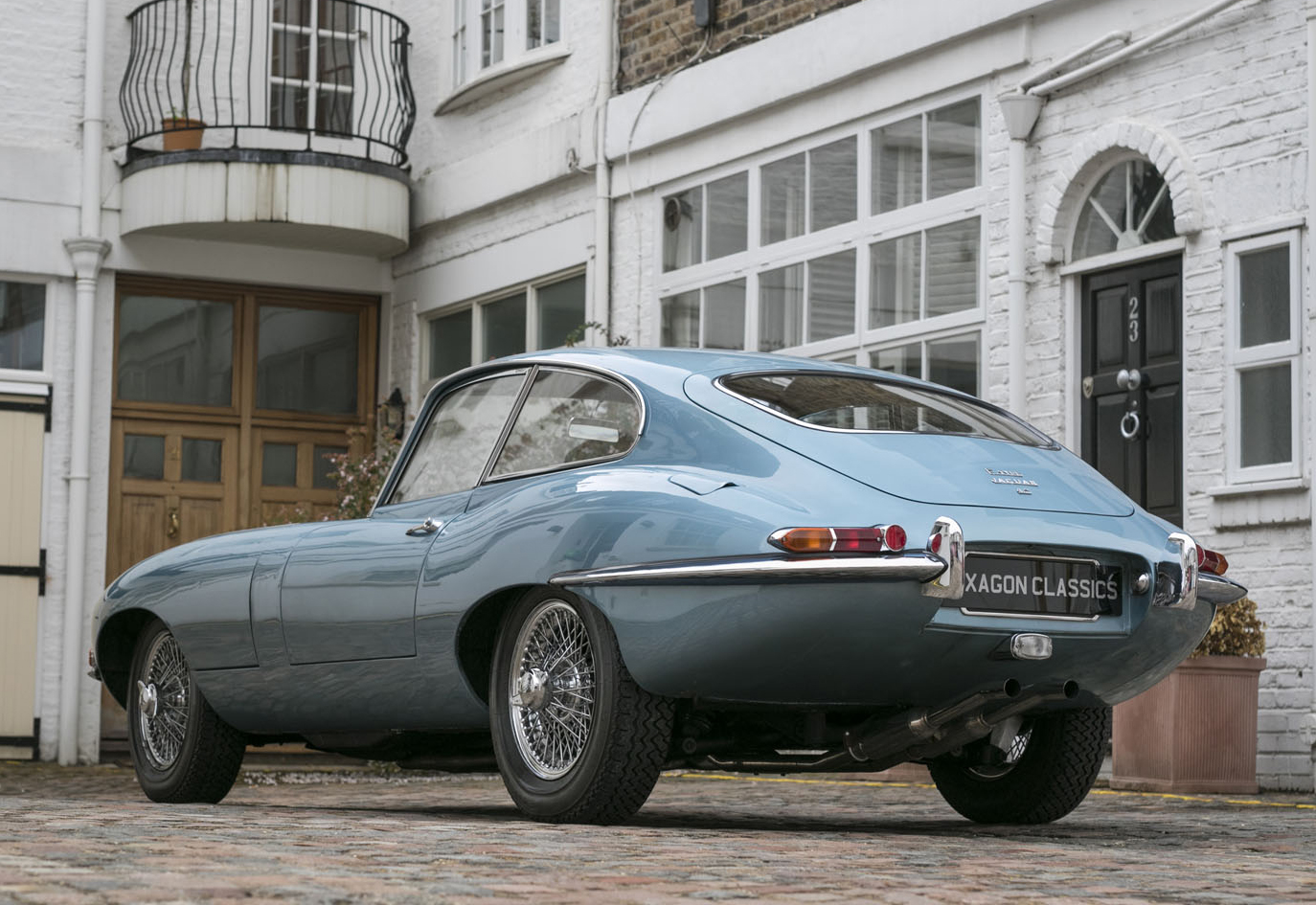 5. Jaguar E-Type FHC-rear-side.jpg